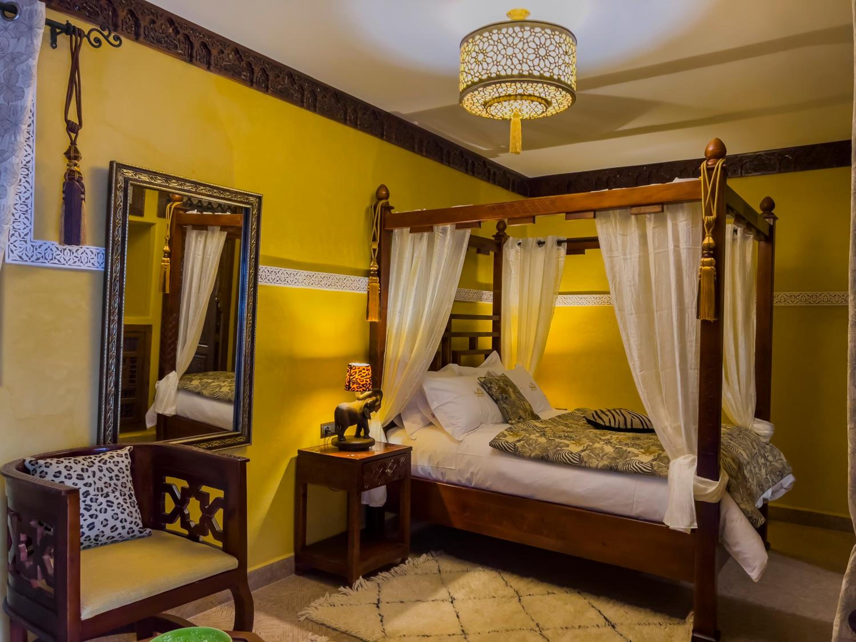 Deluxe Junior Suite - Photo 3