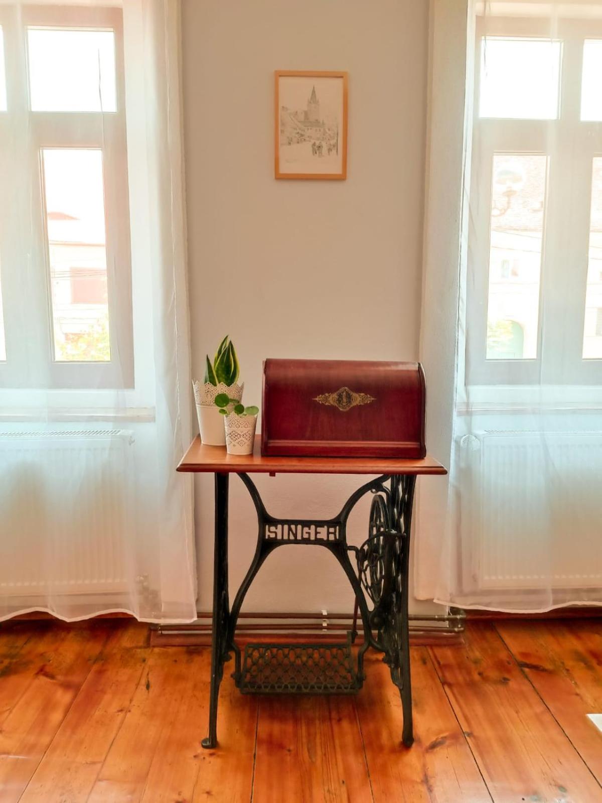 Studio Apartment - Photo 5