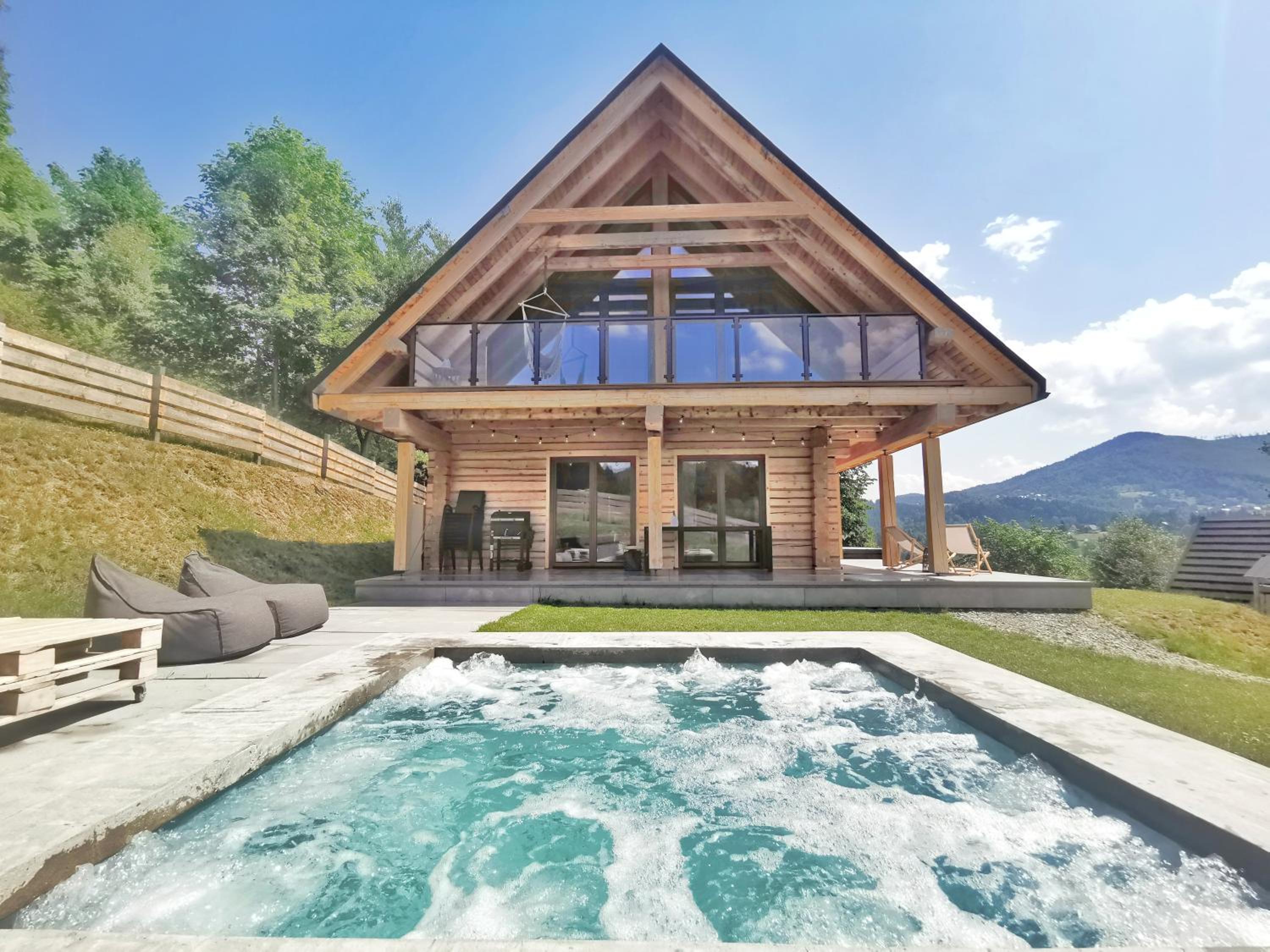 Three-Bedroom Chalet photo 2