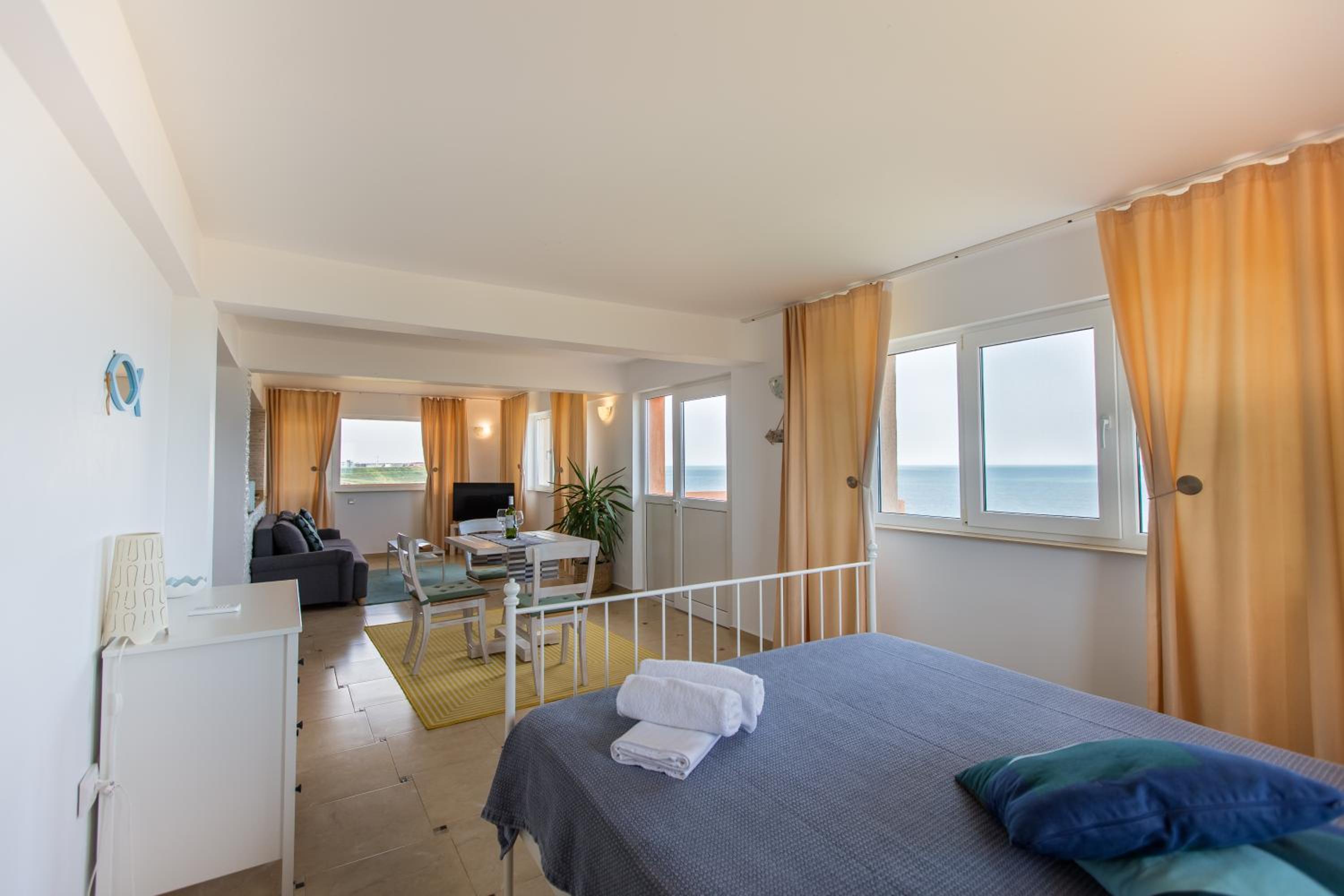 Studio with Sea View