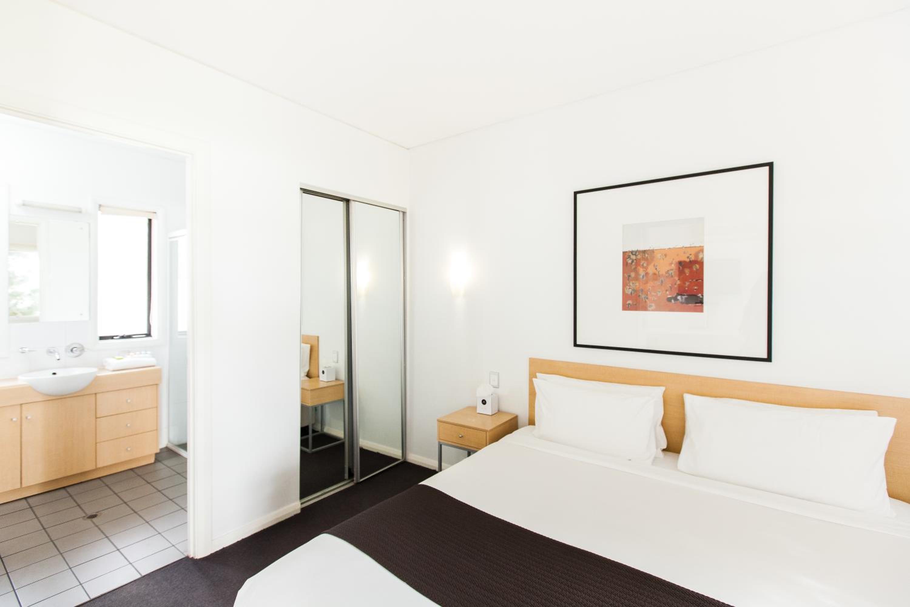 Executive One Bedroom Apartment - Photo 1