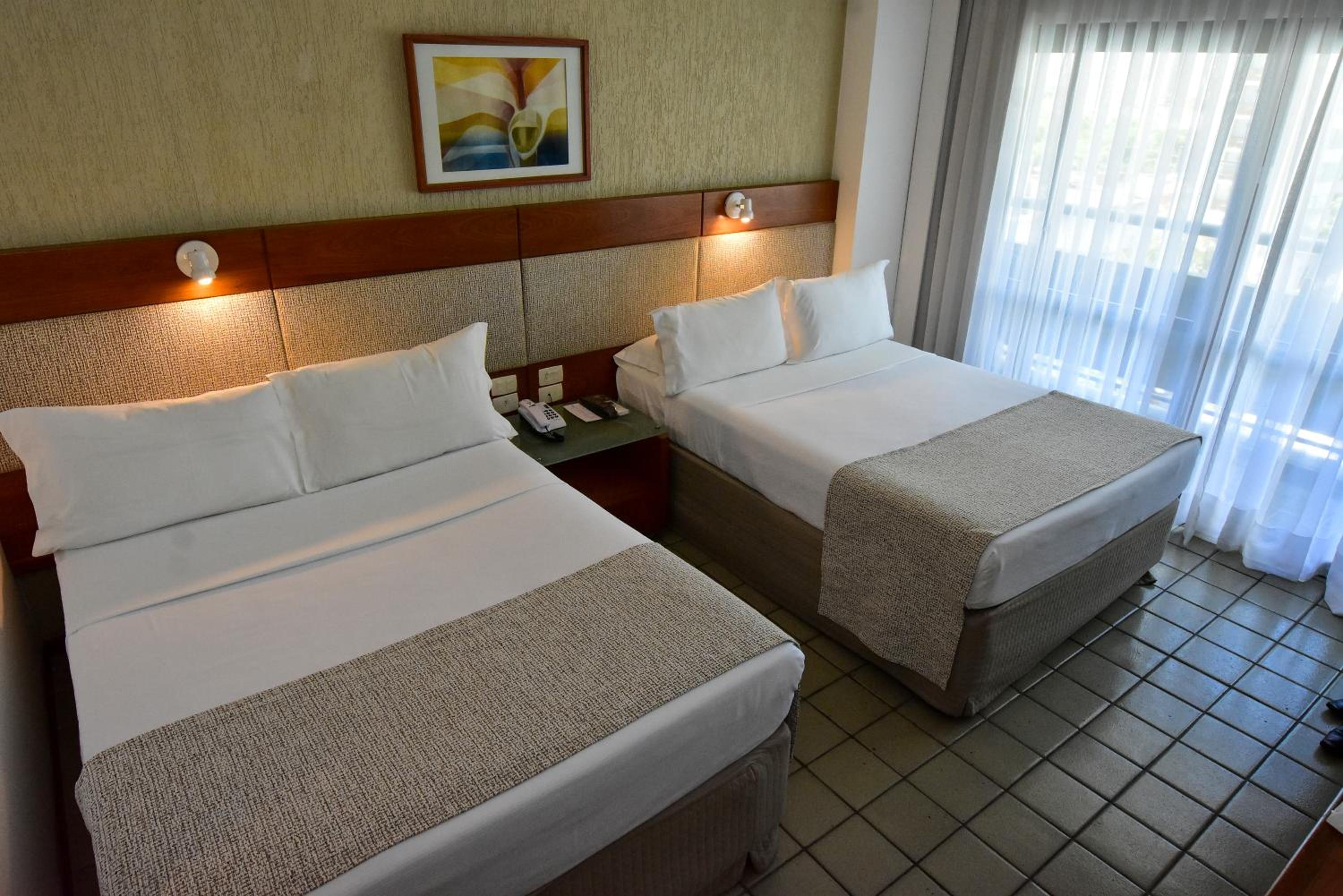 Classic 2 couple beds