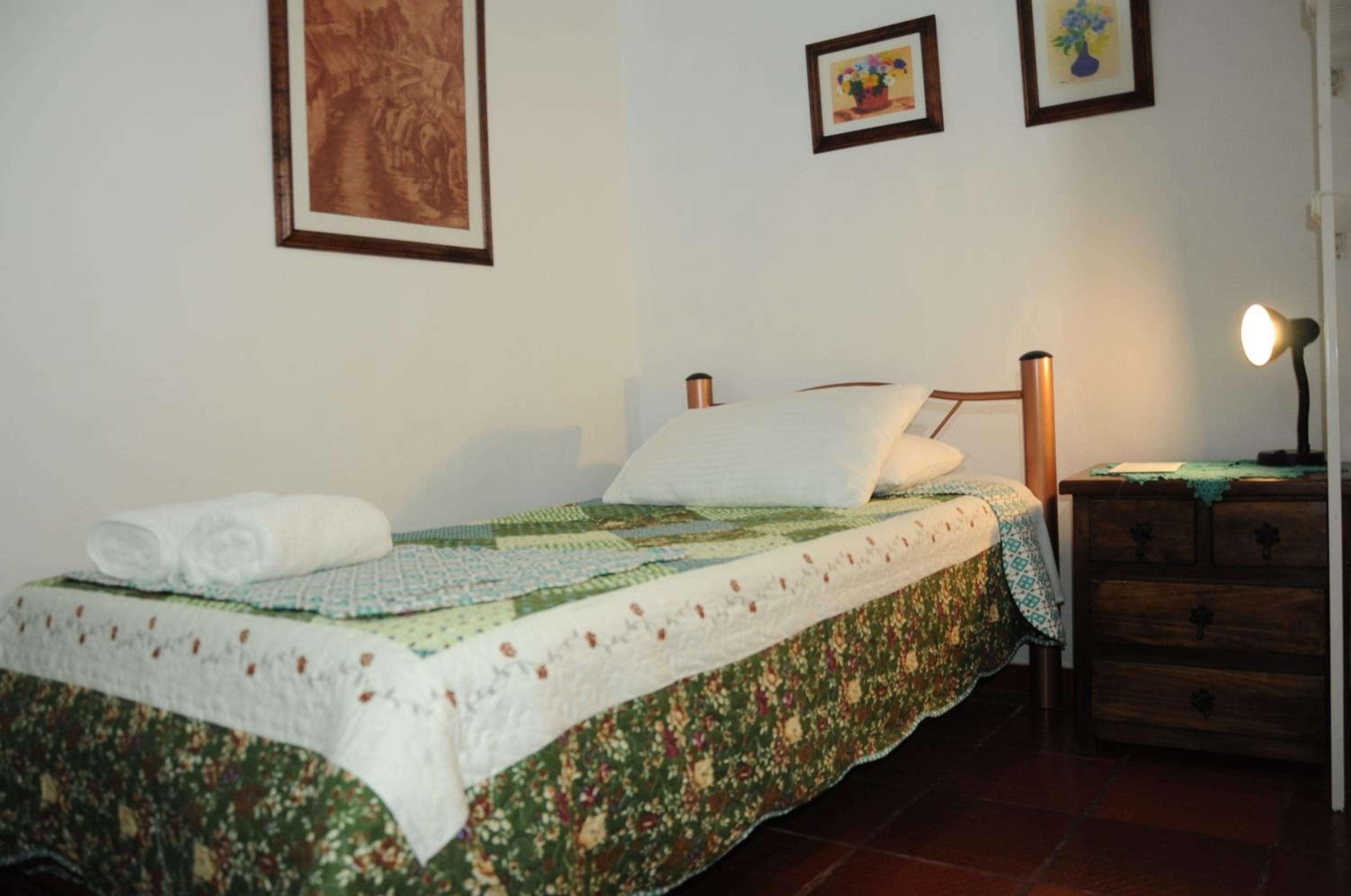 Single Room with Private Bathroom photo 1