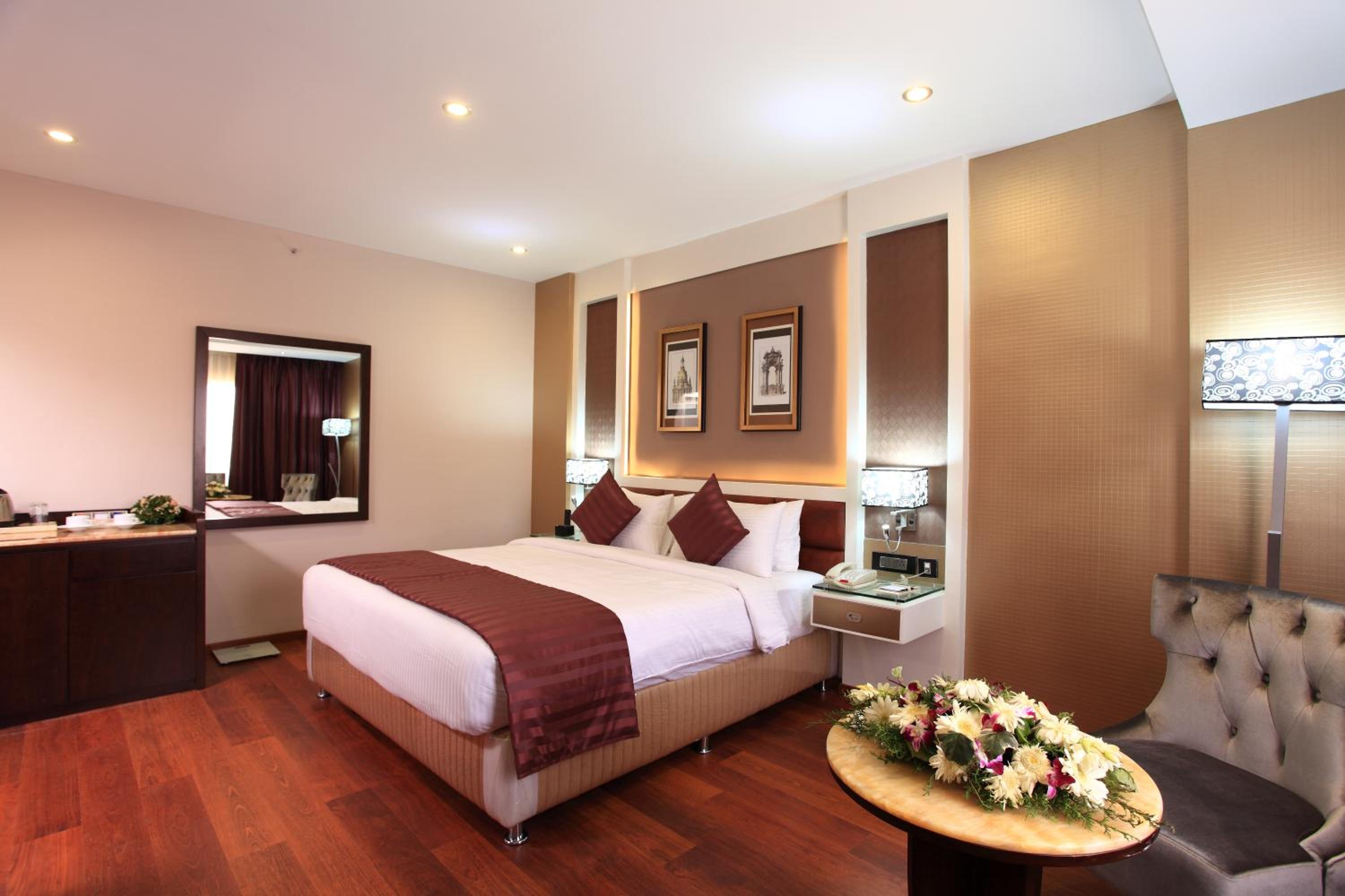 Deluxe Double or Twin Room photo 3