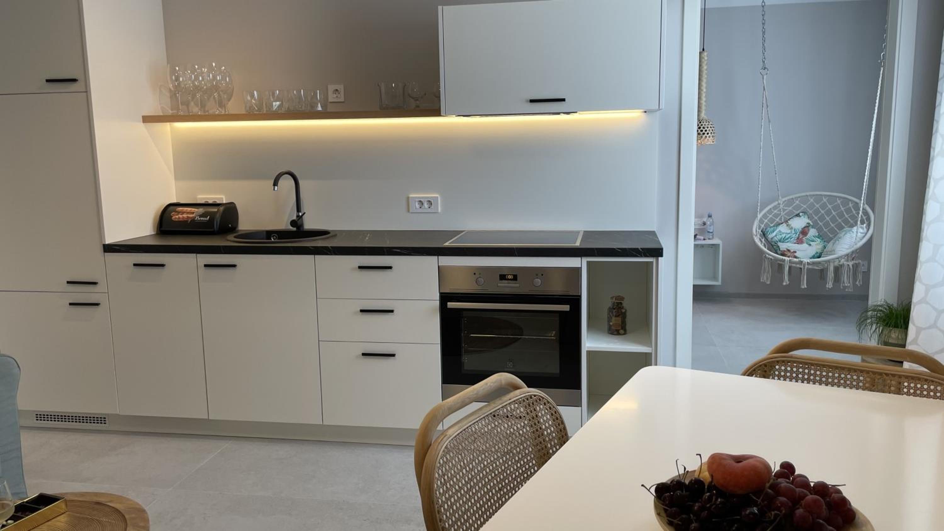 One Bedroom Apartment with Terrace photo 3