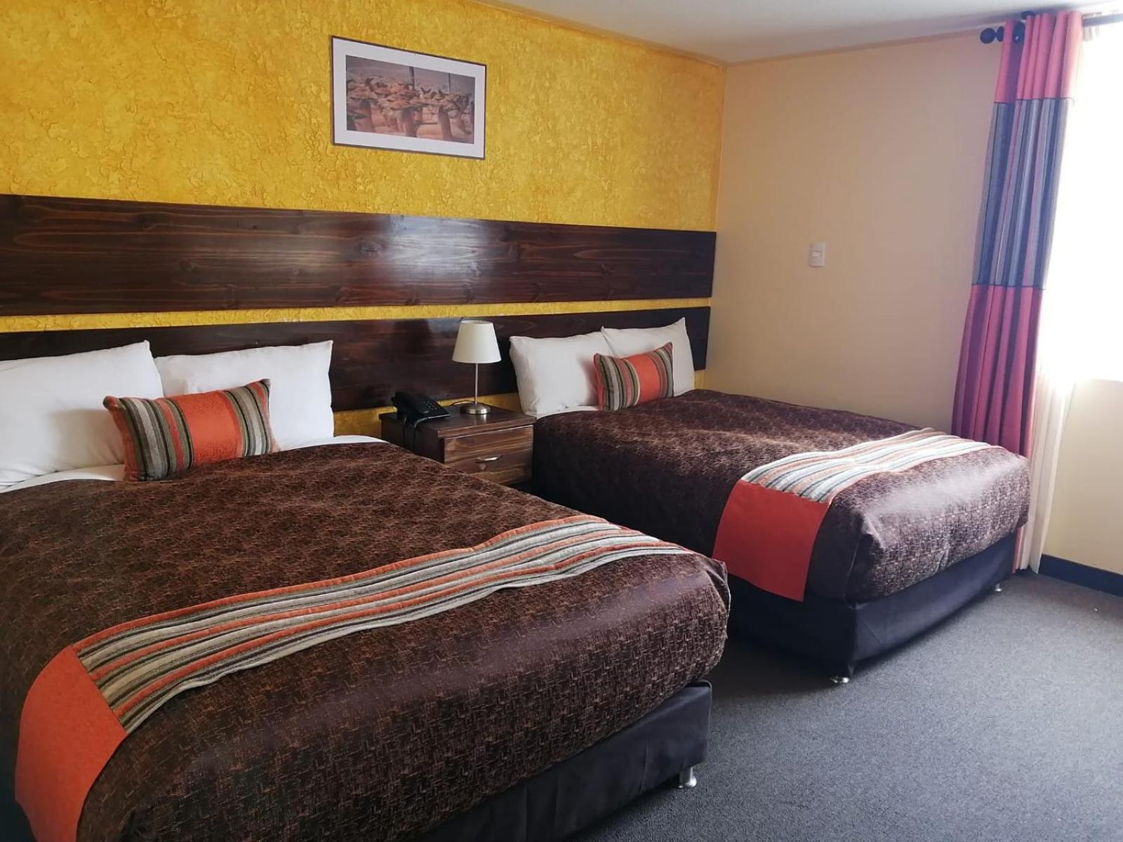 Queen Room with Two Queen Beds - Disability Access photo 2