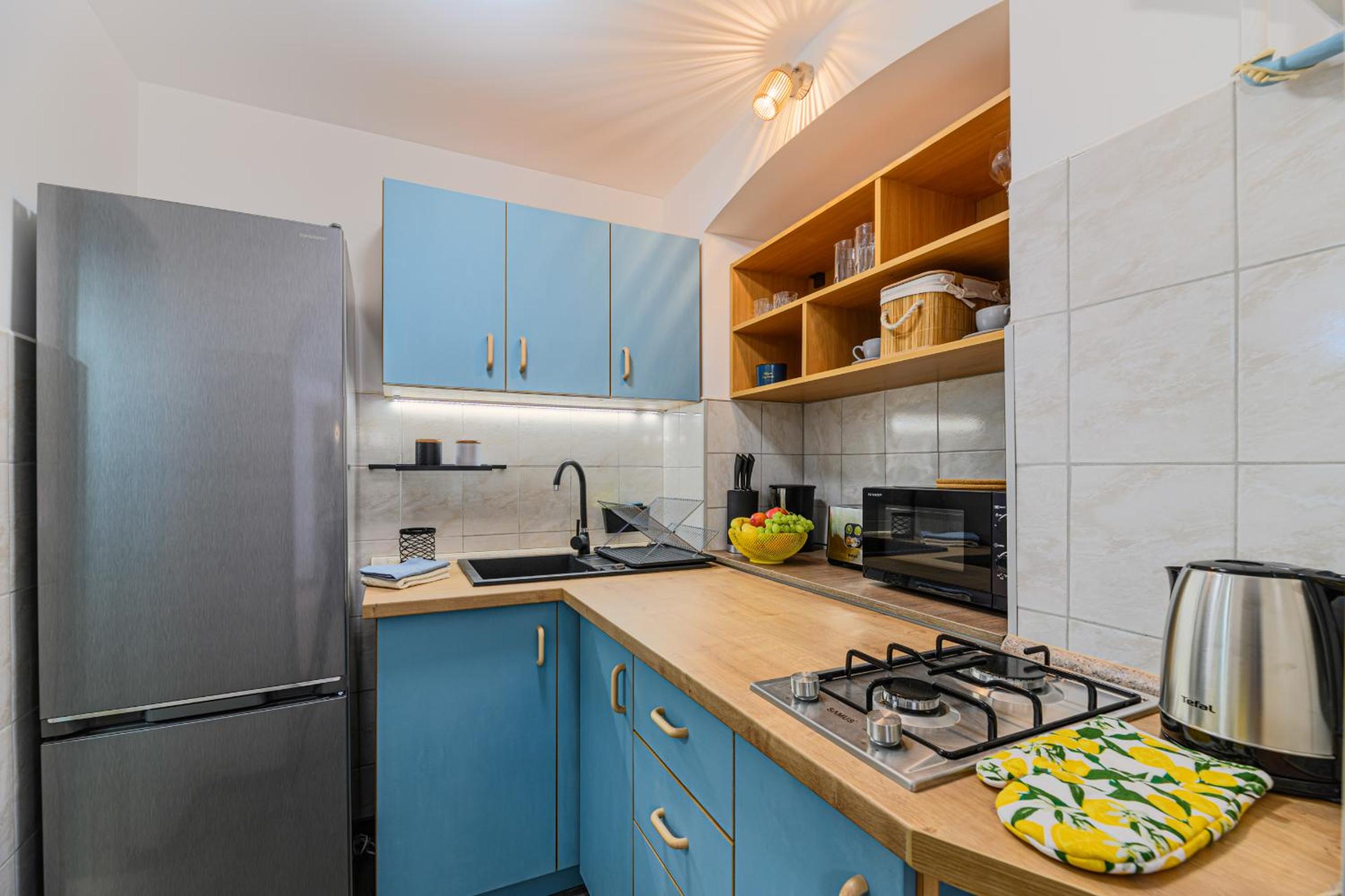 One-Bedroom Apartment - Photo 6