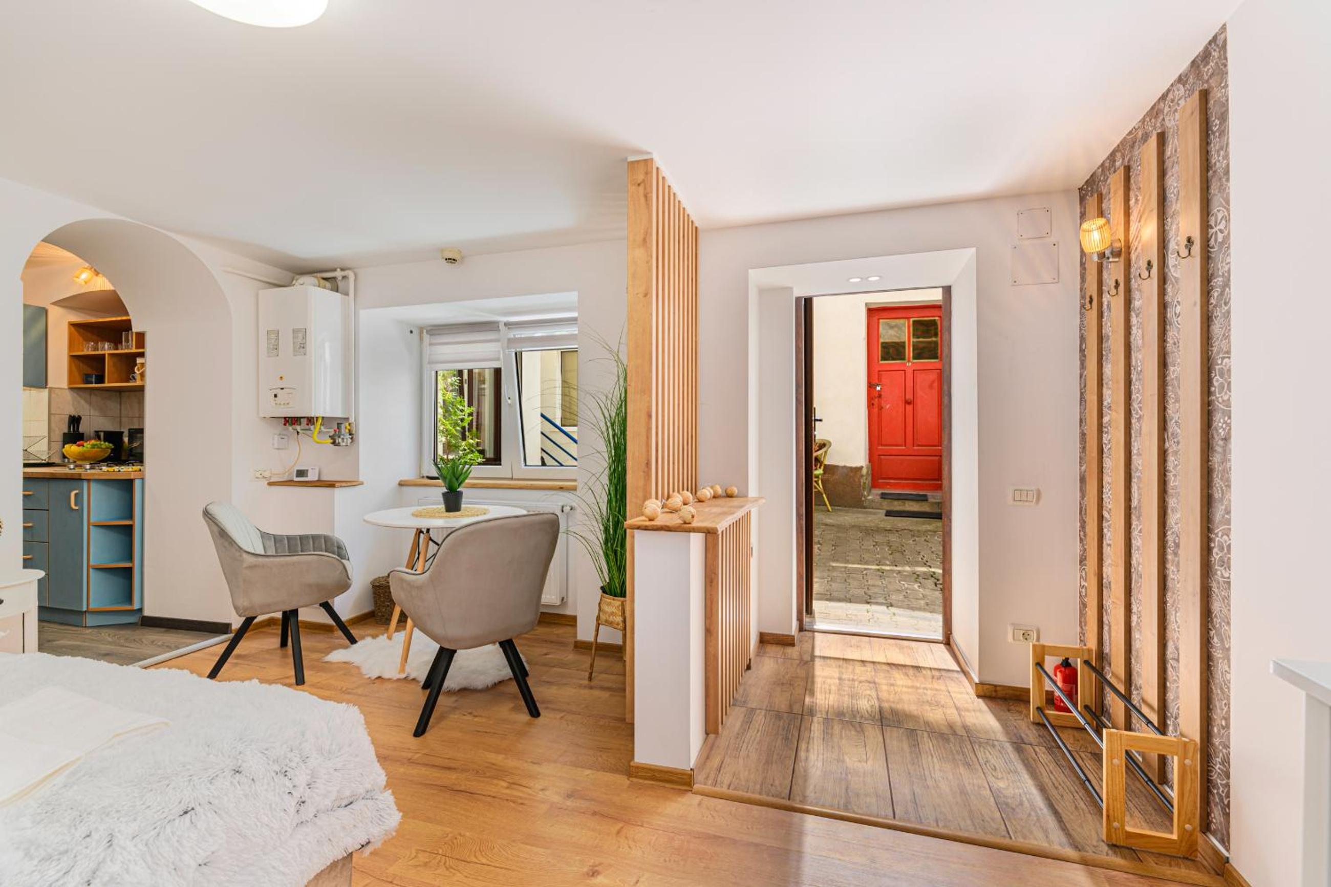 One-Bedroom Apartment - Photo 15