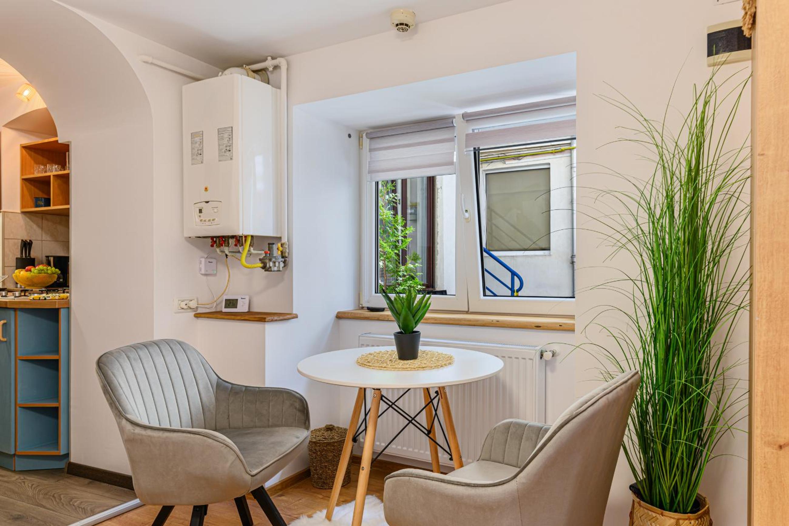 One-Bedroom Apartment - Photo 16