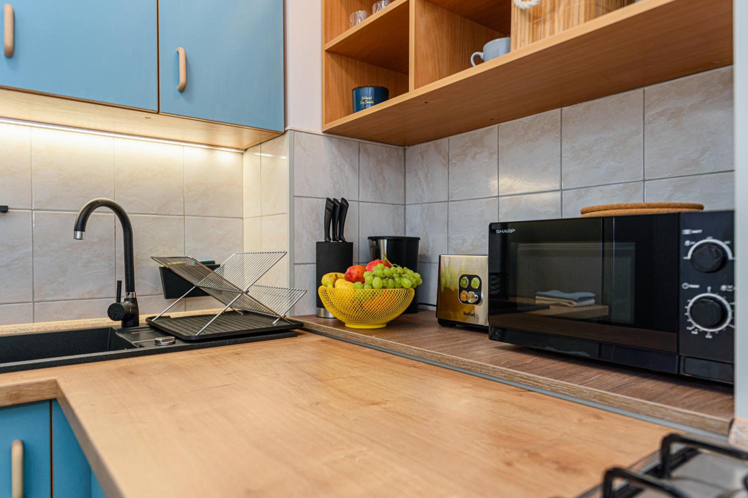 One-Bedroom Apartment - Photo 18