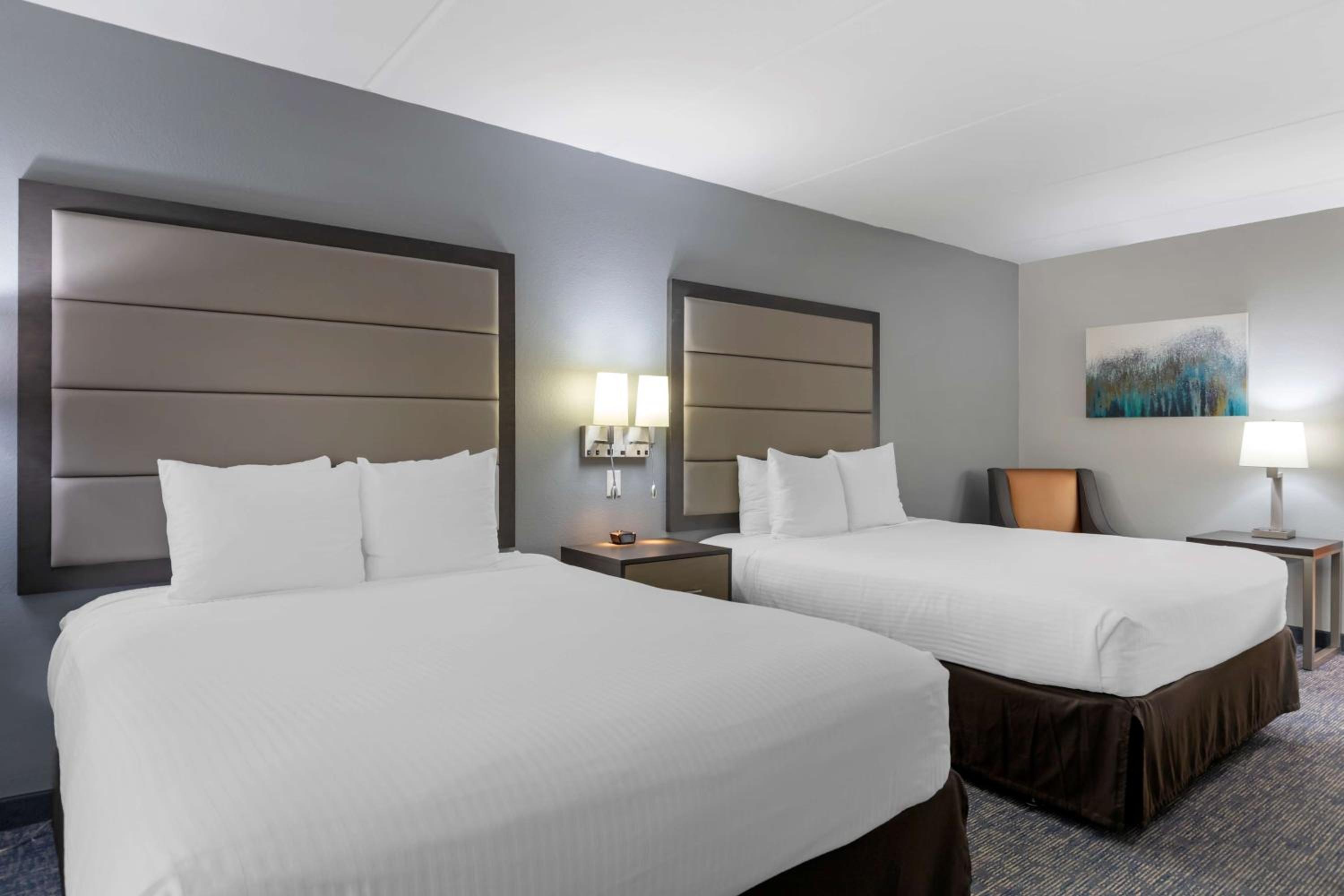 Queen Room with Two Queen Beds - Photo 1