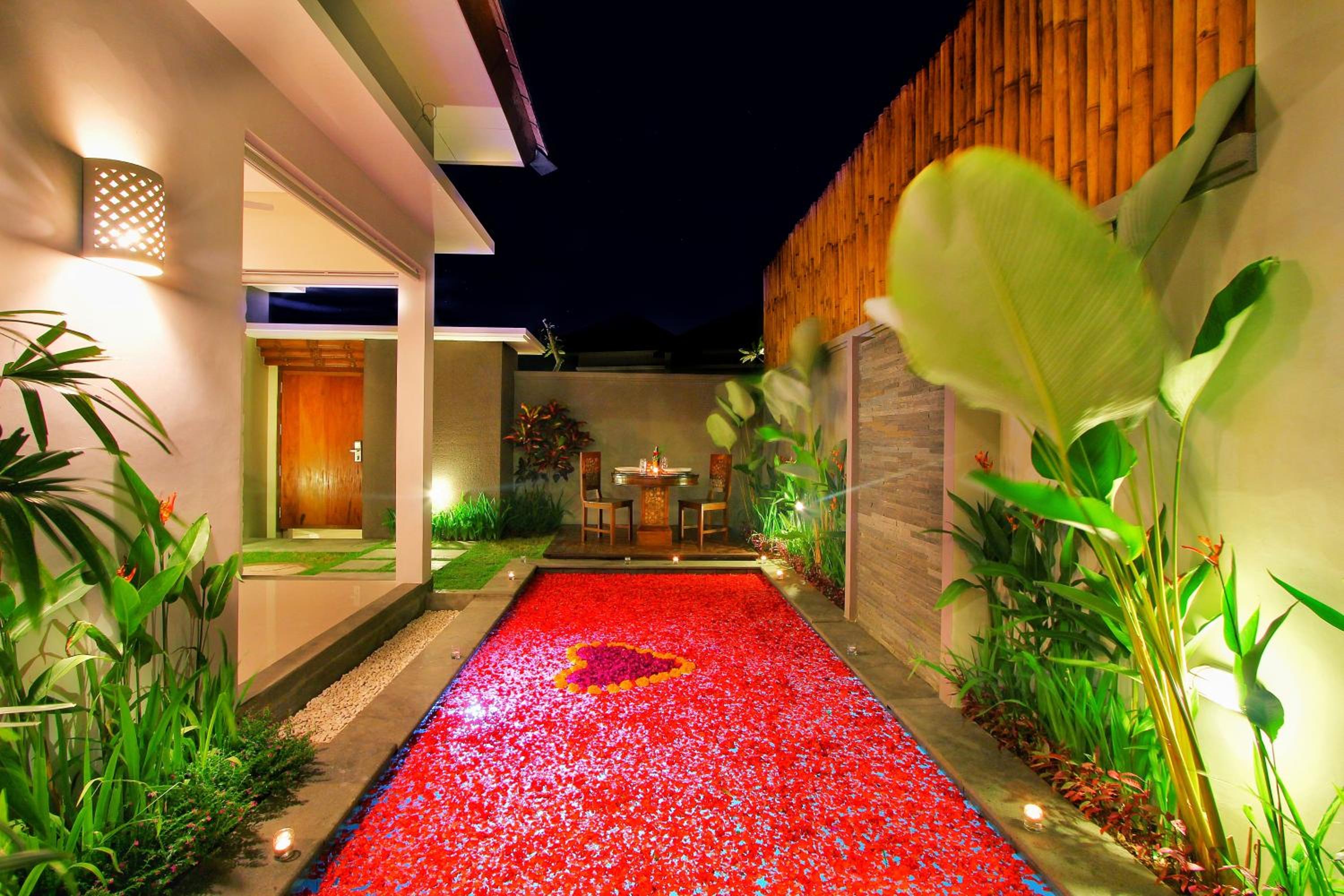 Superior One-Bedroom Villa with Private Pool - Photo 18