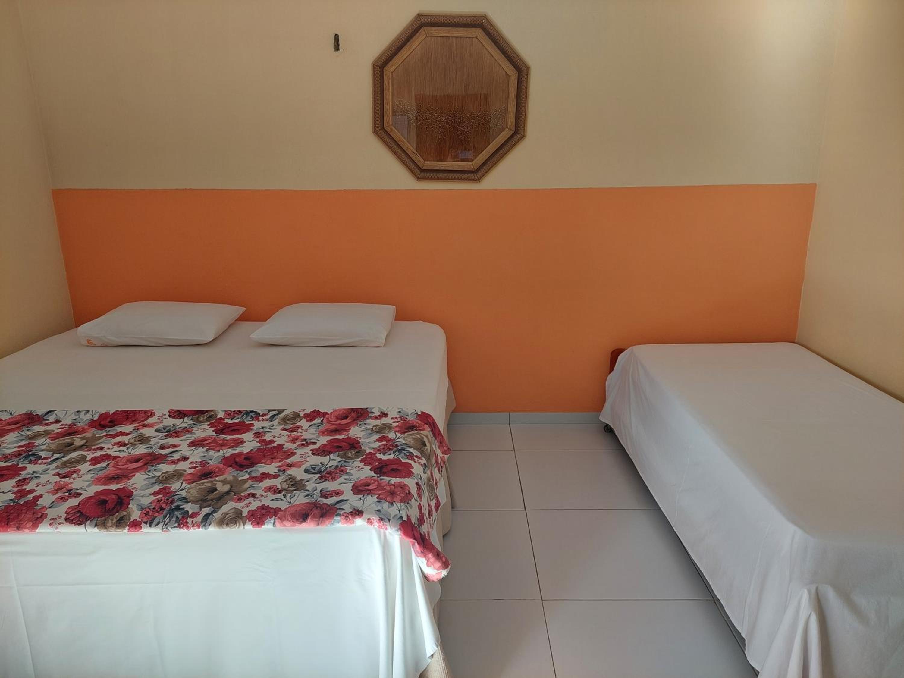 Suite with Balcony - Photo 9
