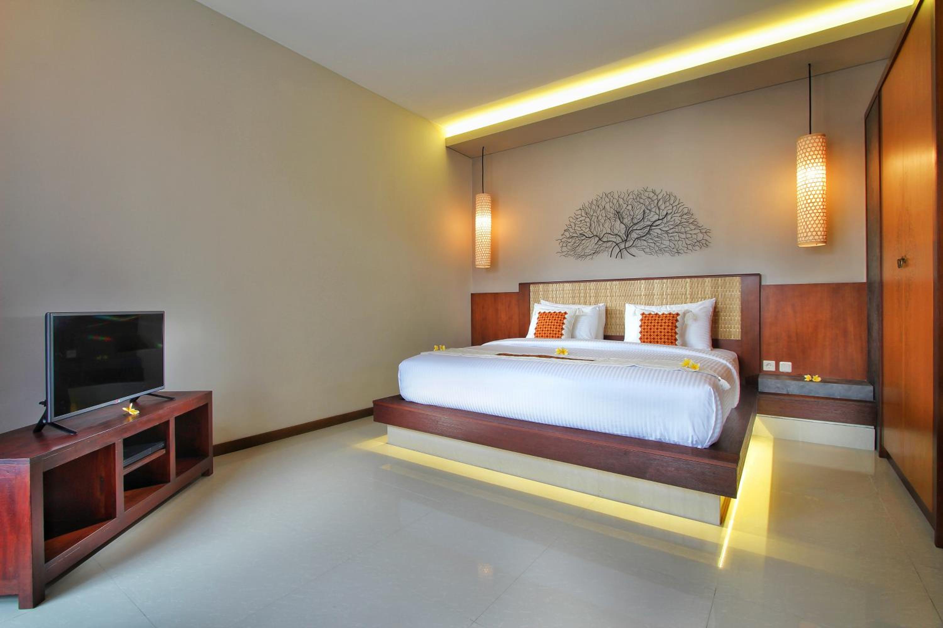 Superior One-Bedroom Villa with Private Pool - Photo 9
