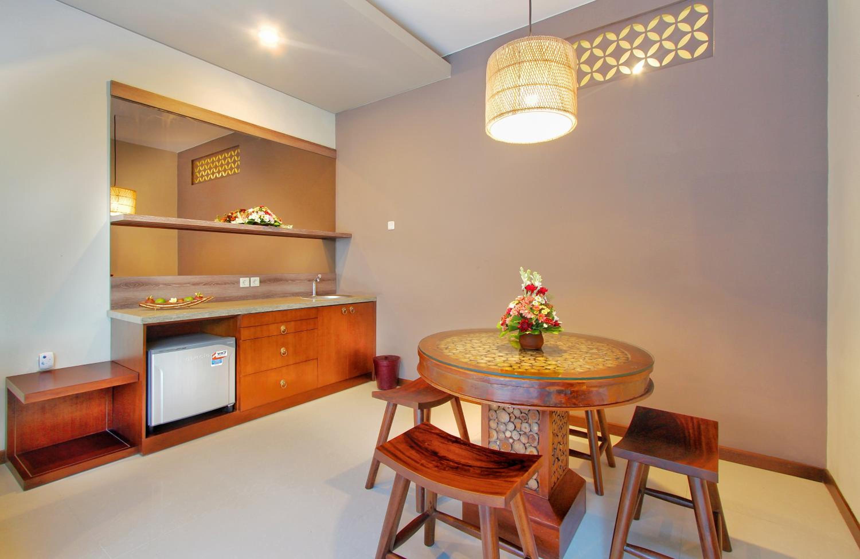 Deluxe Two-Bedroom Villa with Private Pool - Photo 2
