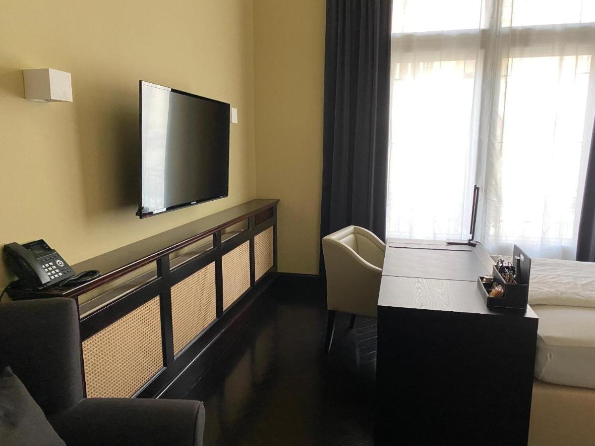 Single Room With Balcony photo 2