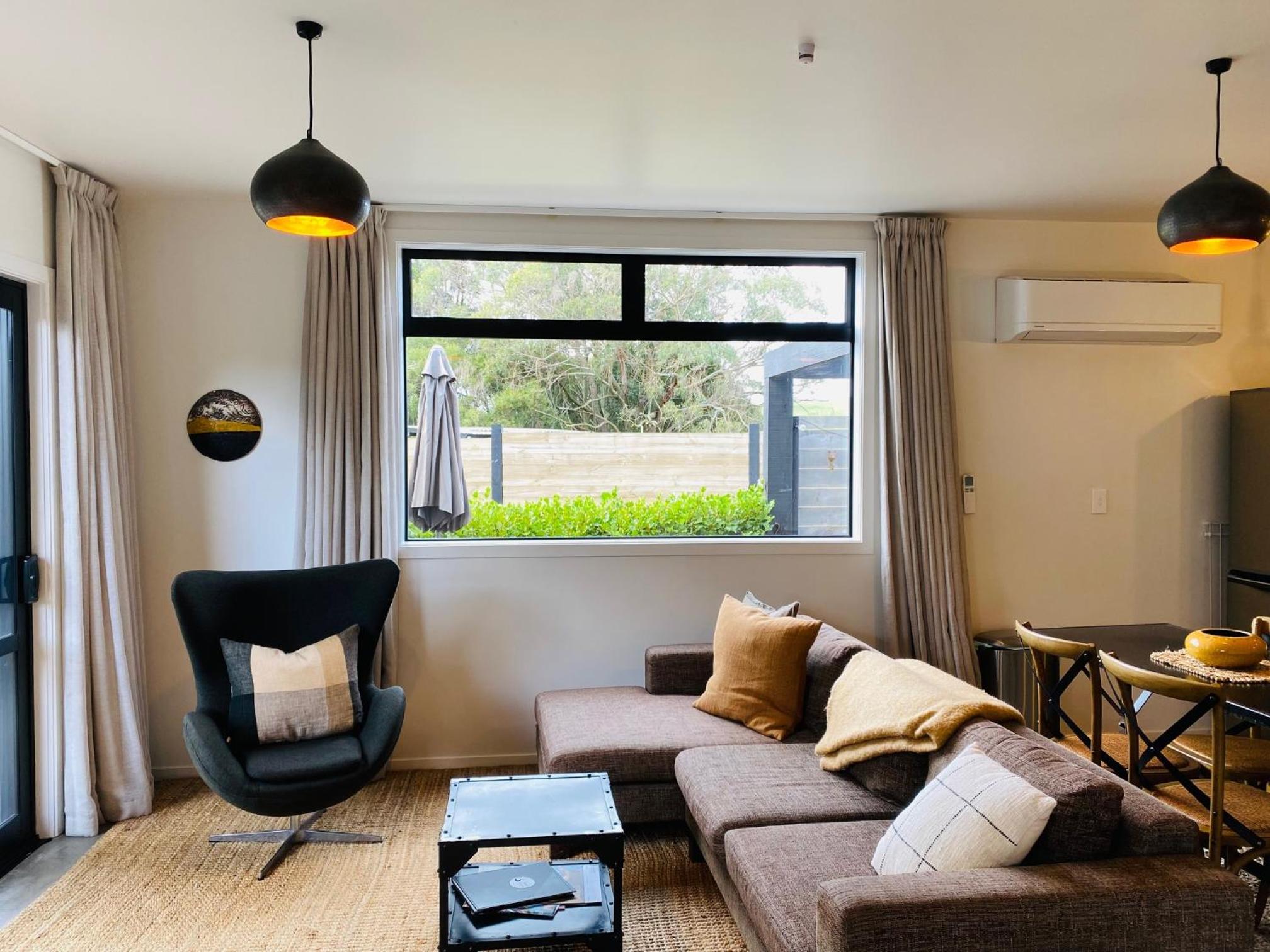 Studio Apartment - Photo 8