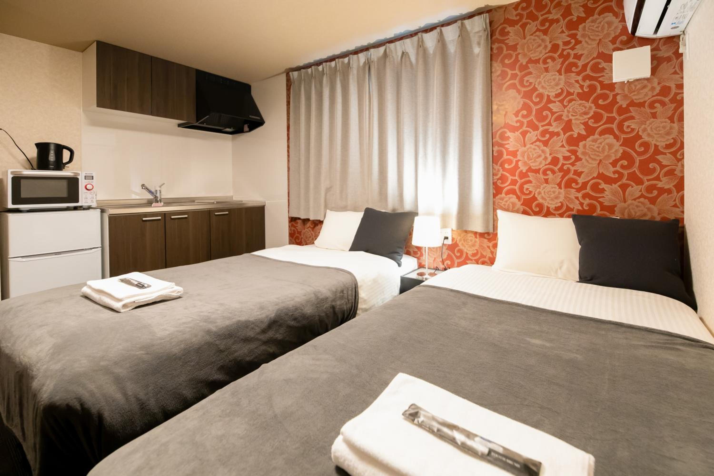 Standard Twin Room - Photo 20