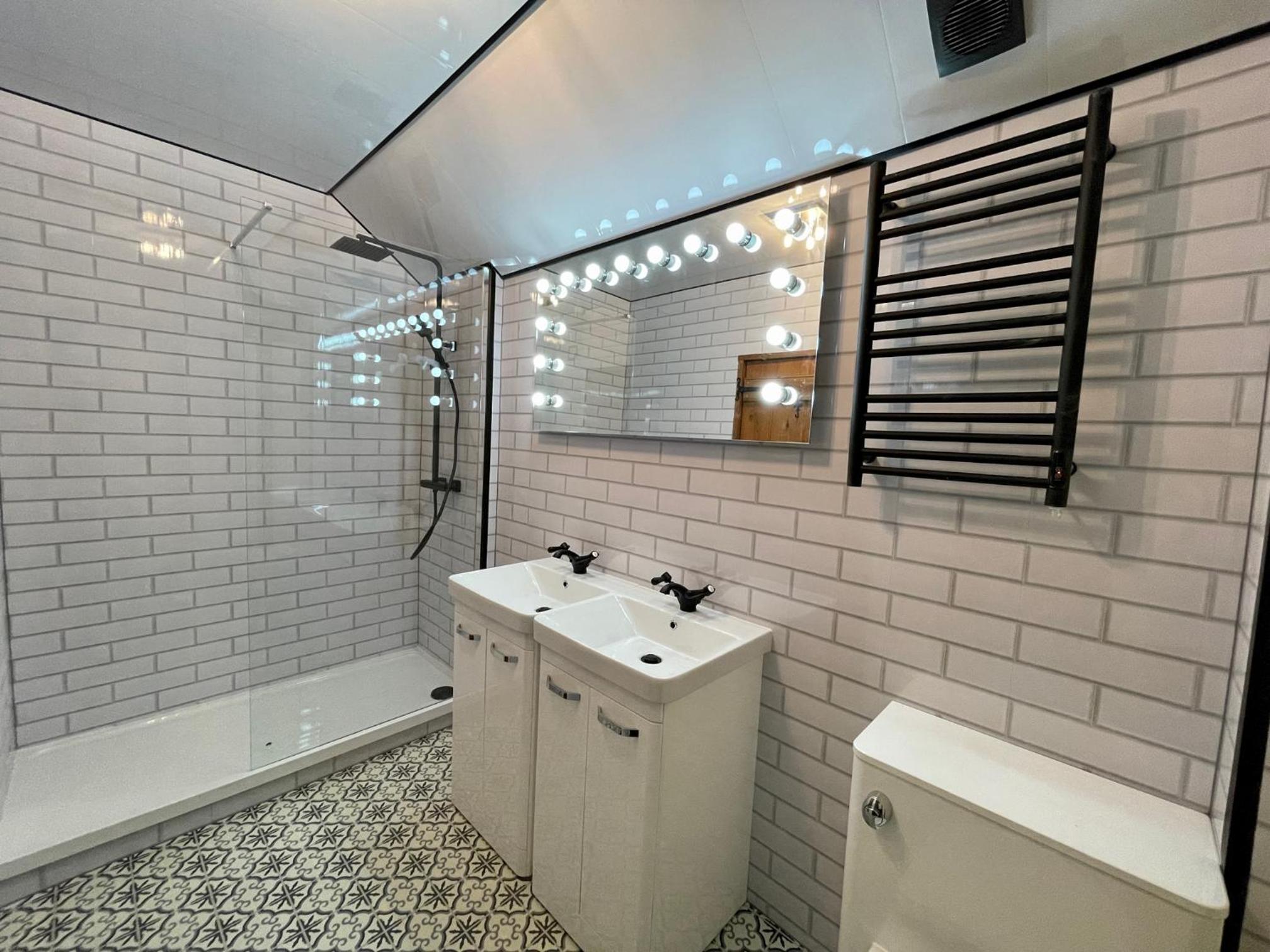 Two-Bedroom Apartment - Photo 12