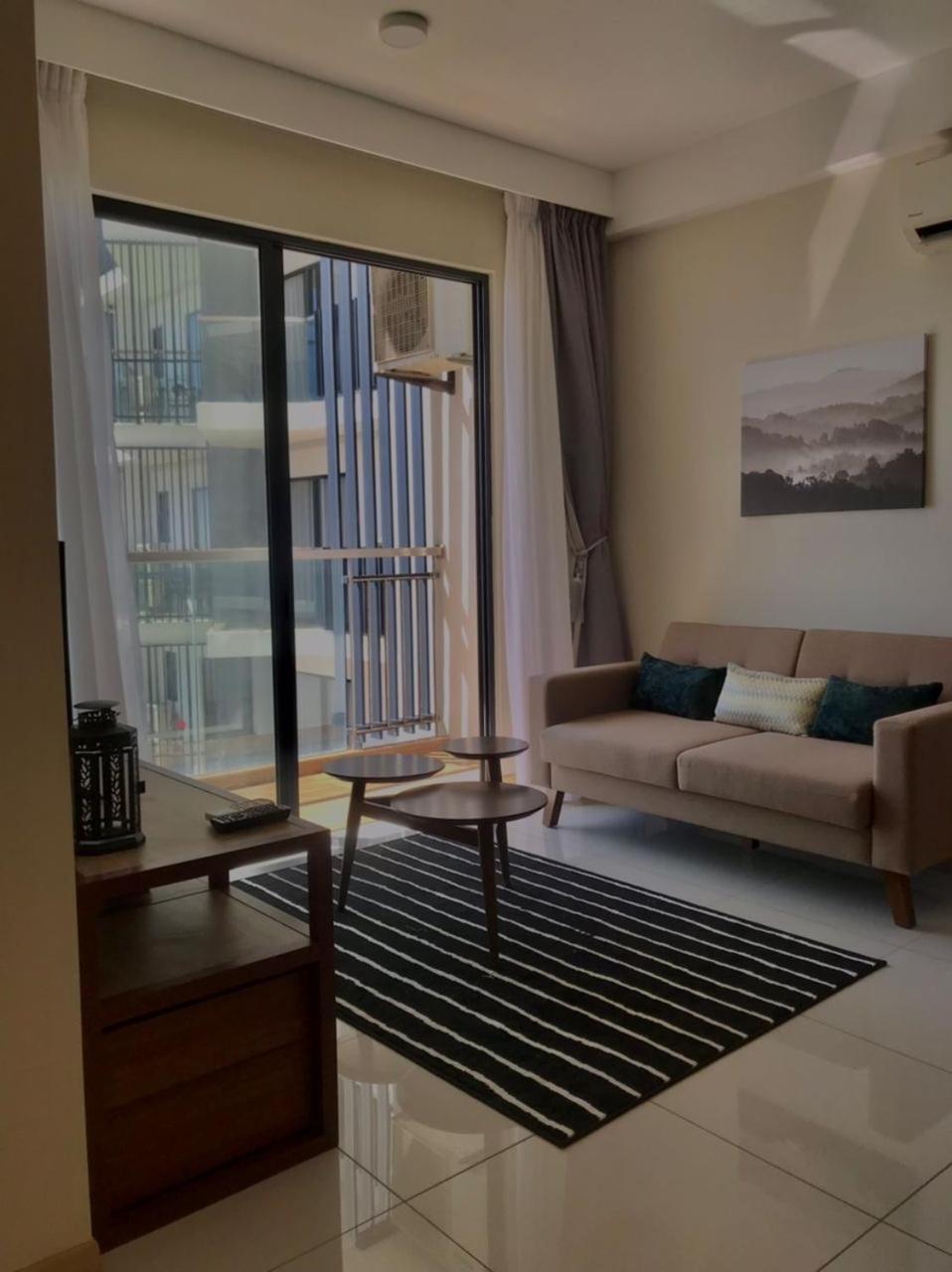 Family Room with Sea View - Photo 3