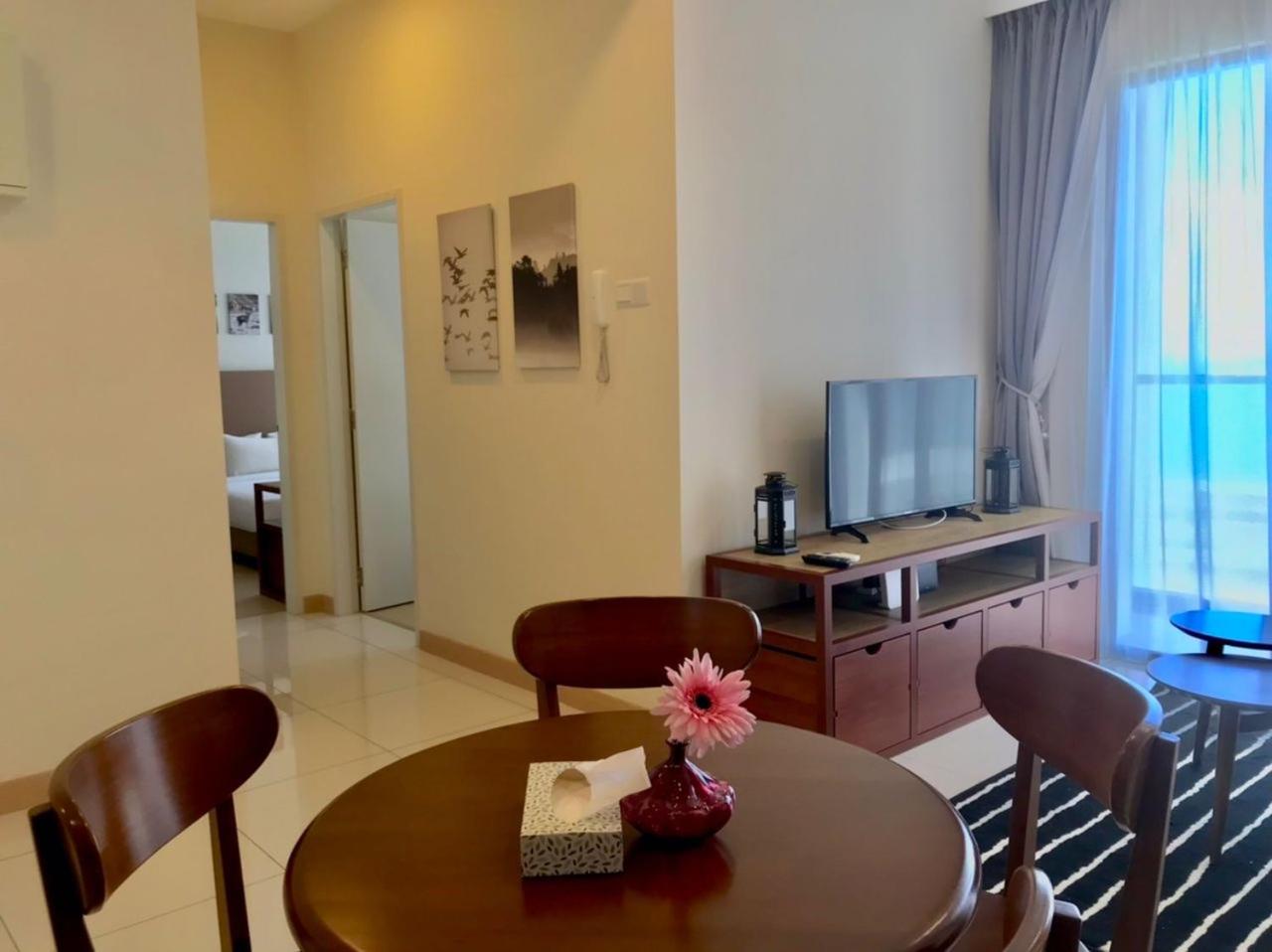 Family Room with Sea View - Photo 4