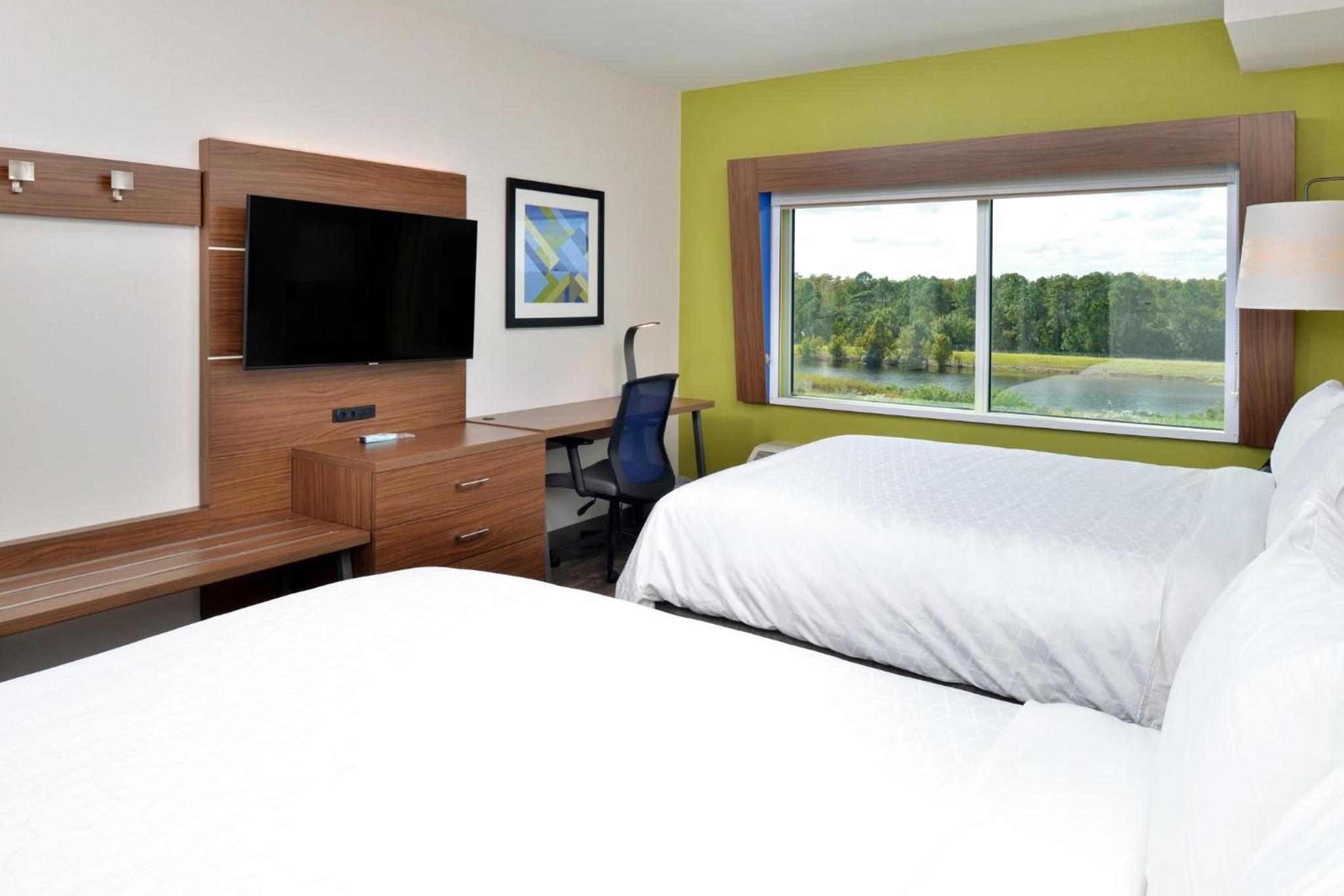 Standard Queen Room with Two Queen Beds
