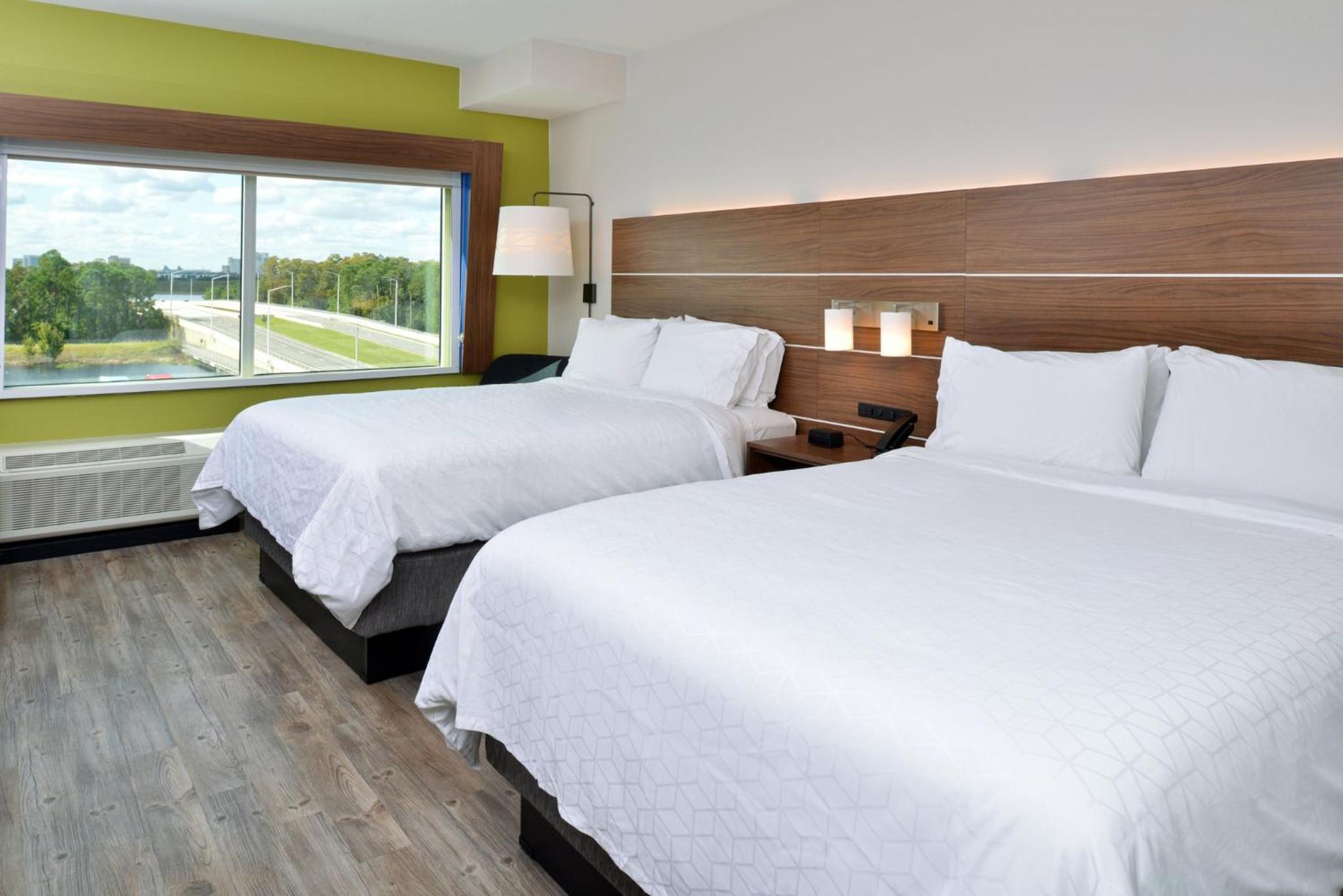 Standard Queen Room with Two Queen Beds