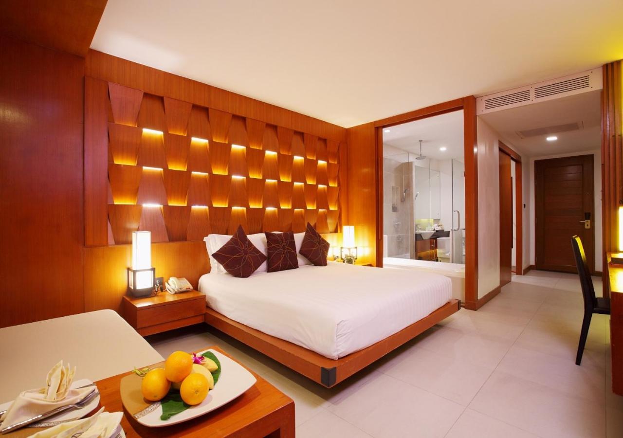 Deluxe Double Room Pool Access with Daily Complimentary Mini-bar - Photo 3