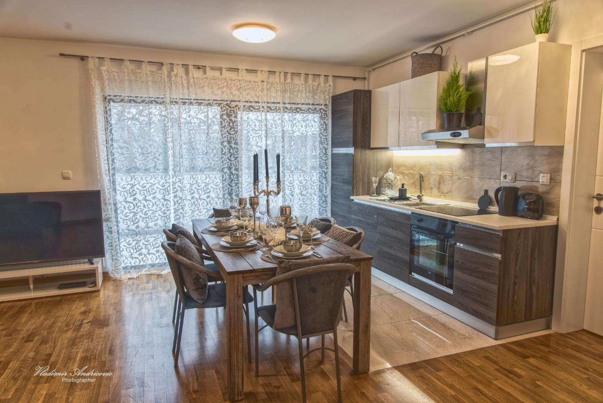 Three-Bedroom Apartment - Photo 5