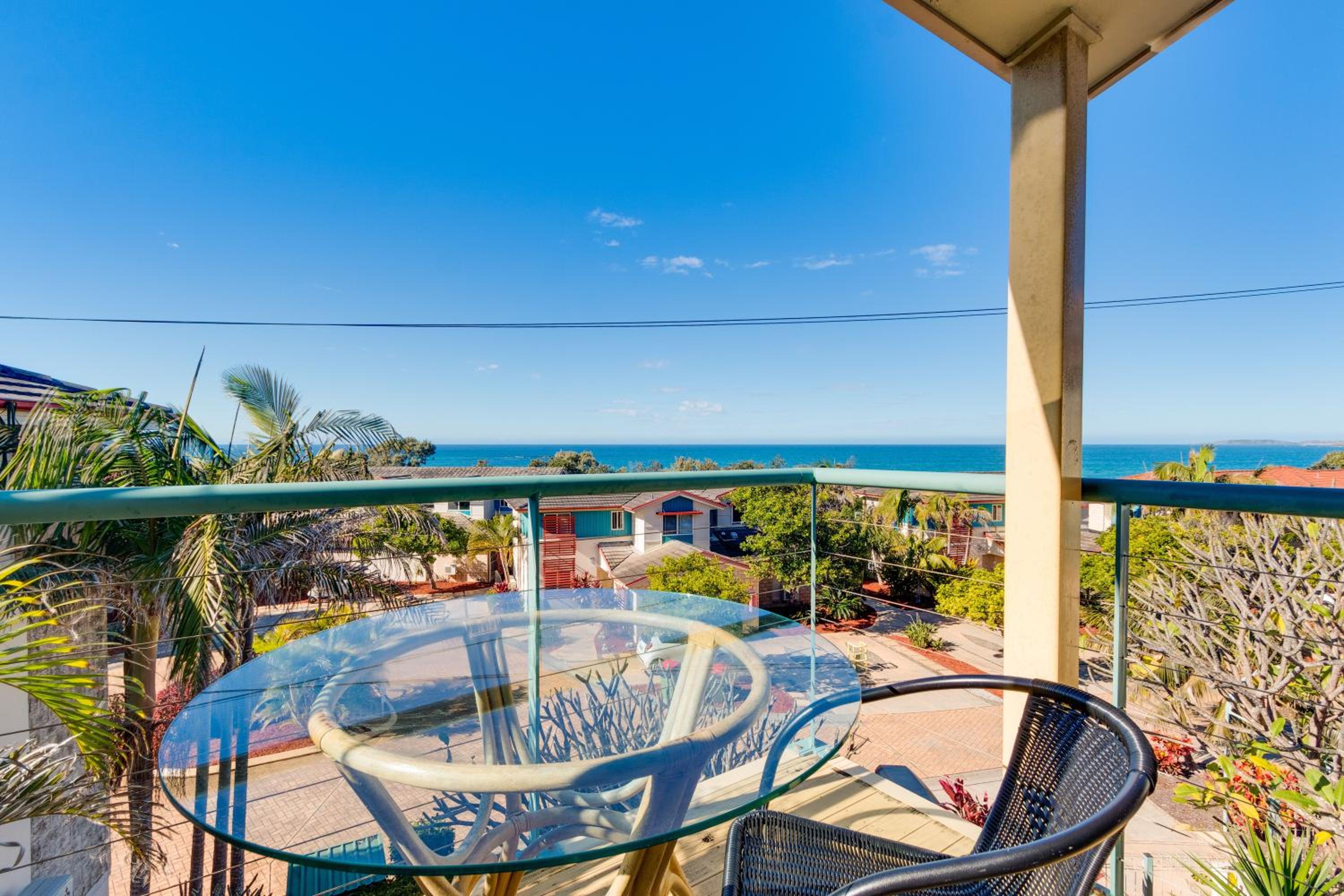 Two-Bedroom Apartment with Garden View photo 2