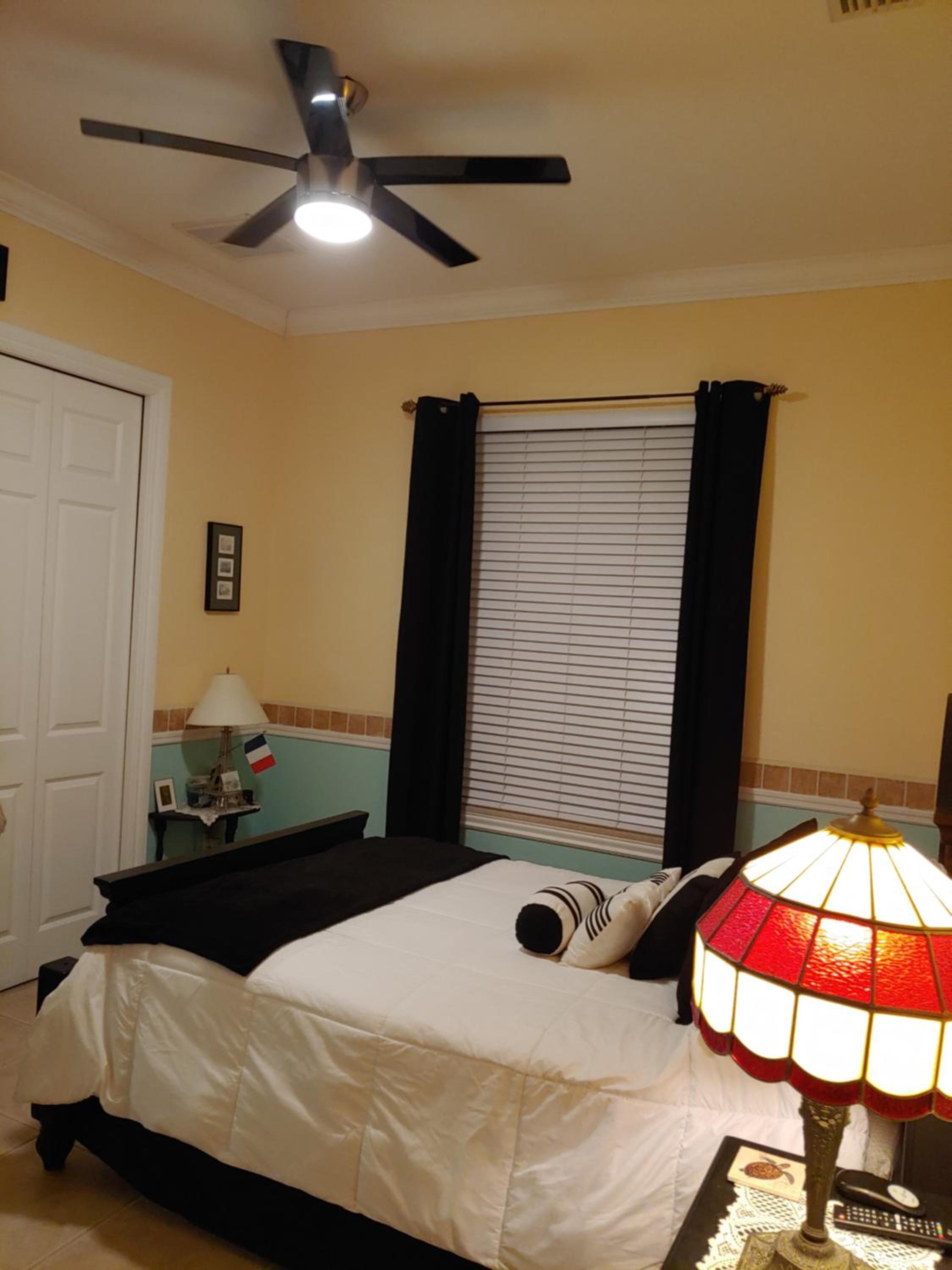 Queen Room with Shared Bathroom