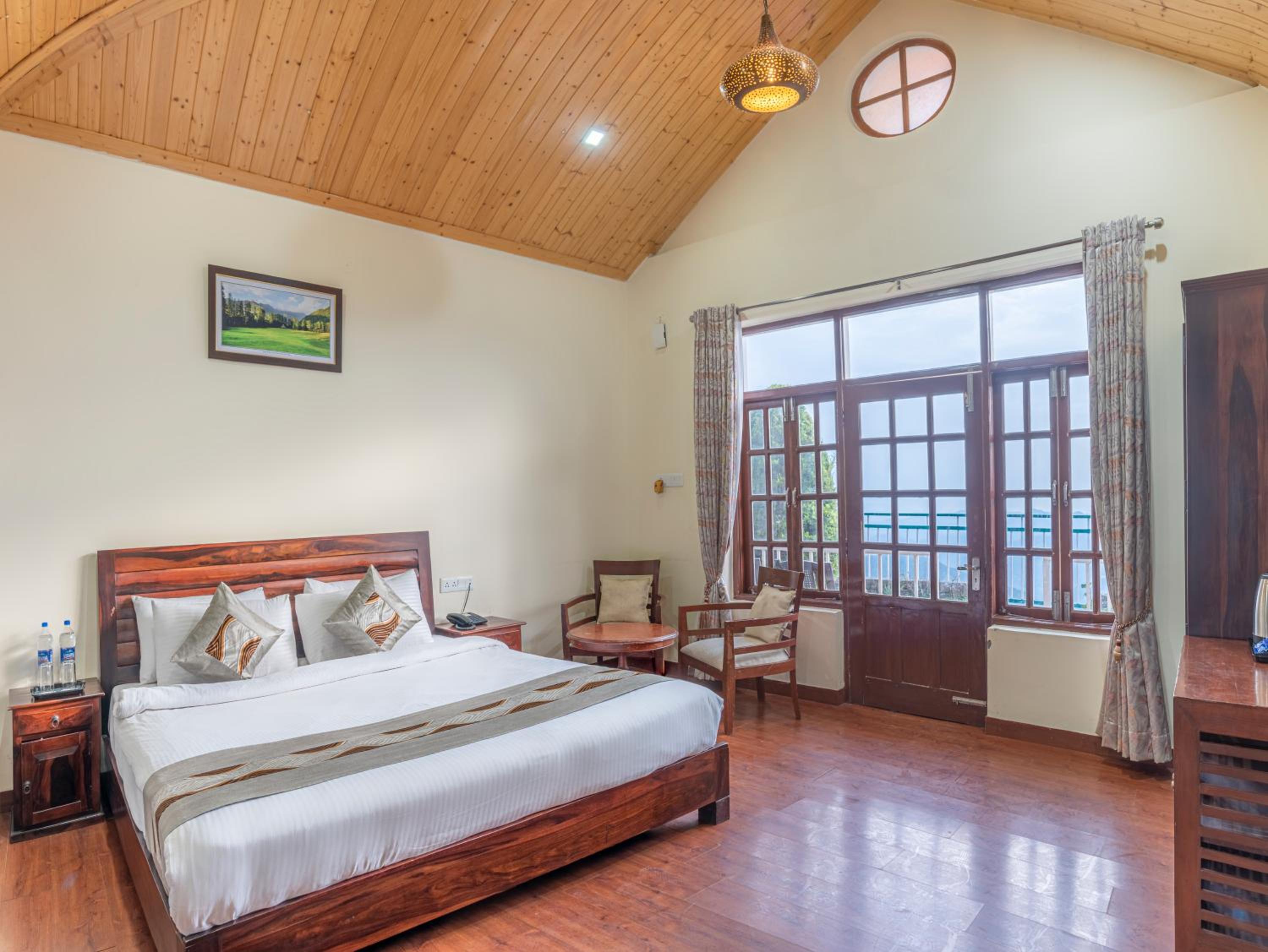 Double Room with Patio photo 1