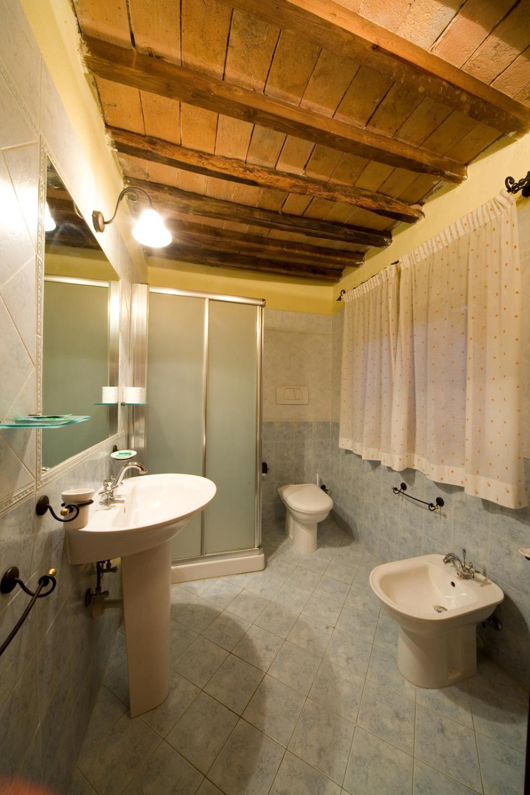 One-Bedroom Apartment (2 Adults) - Photo 3