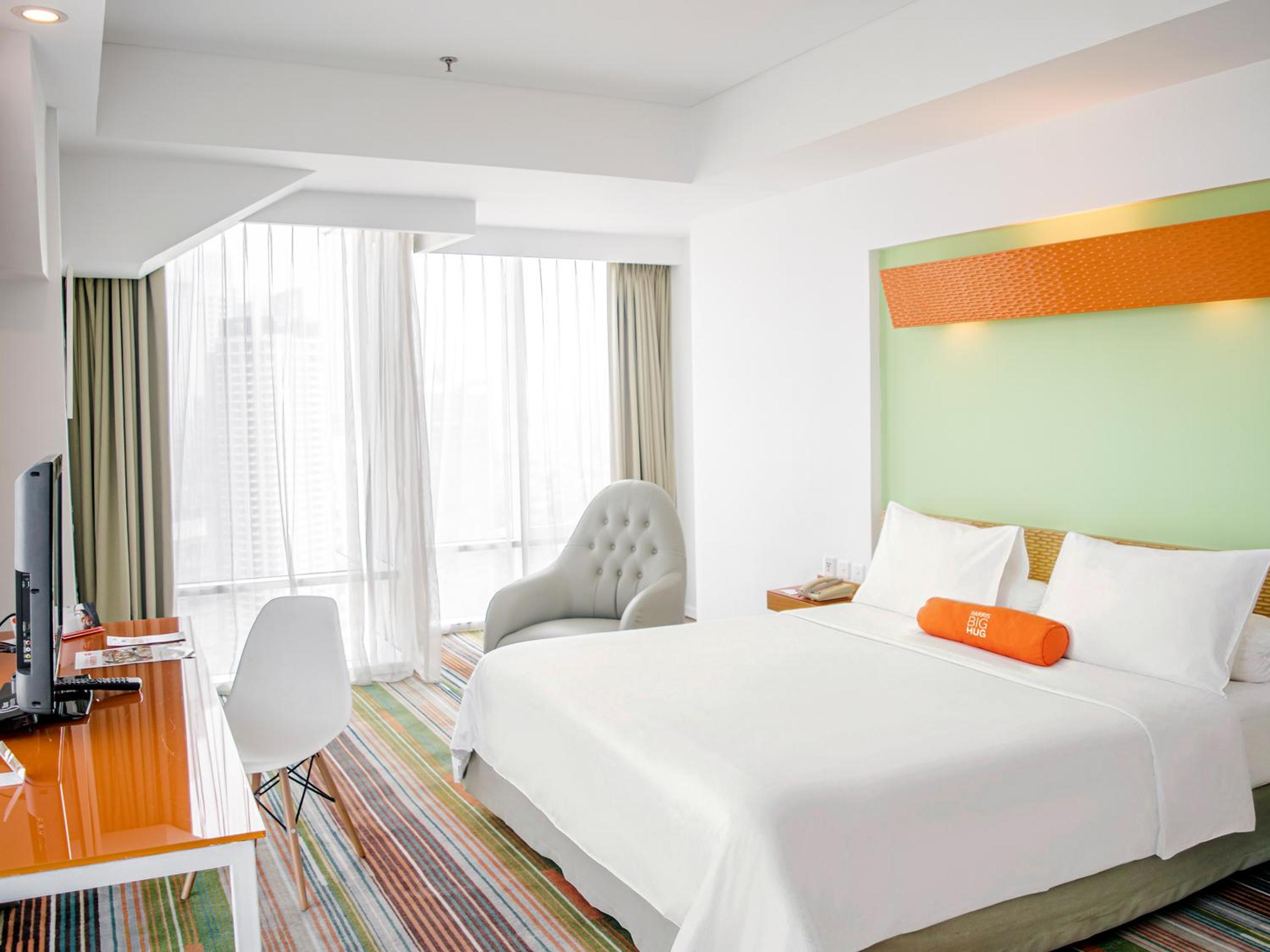 HARRIS Corner Room