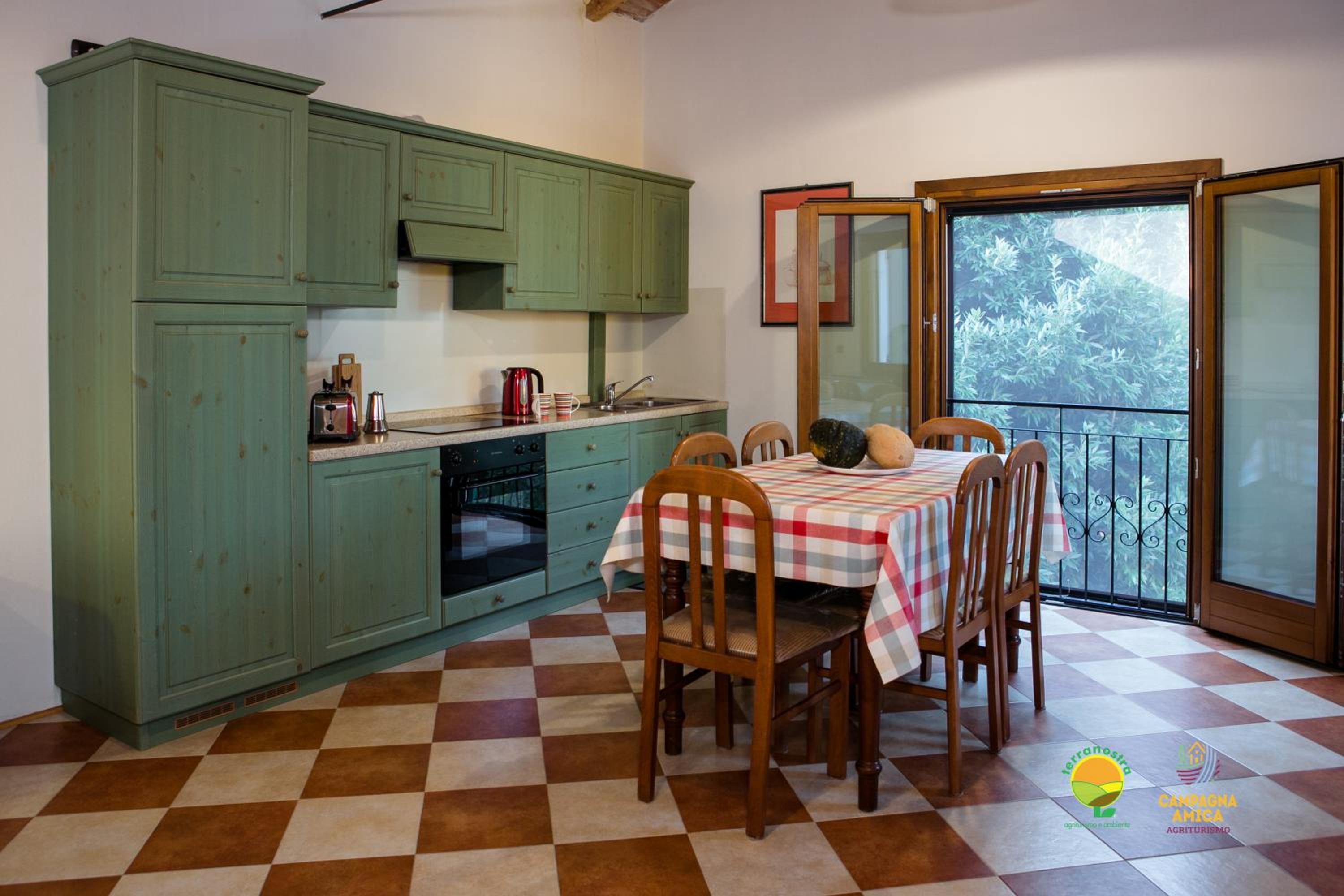 Studio Apartment photo 2