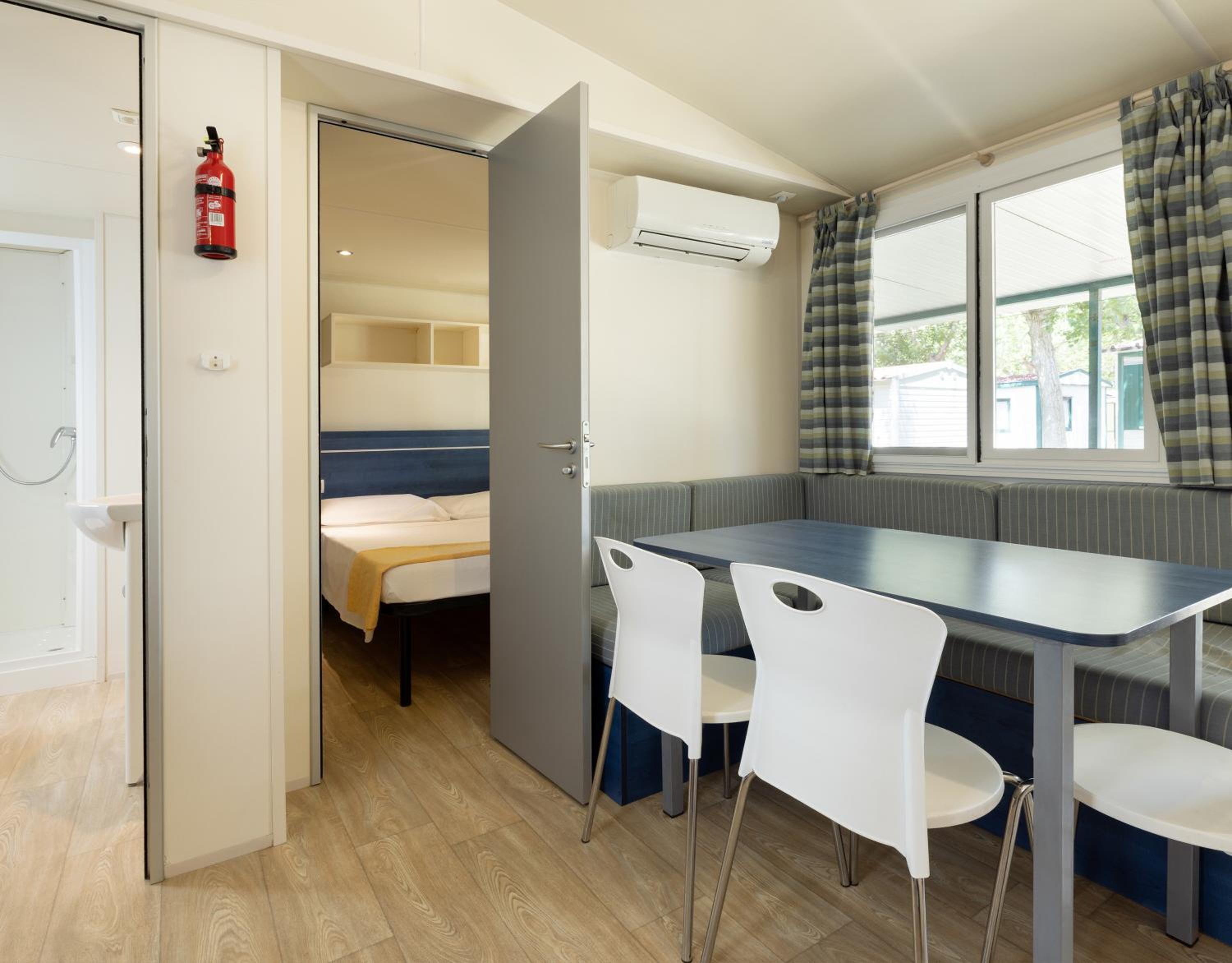 Mobile Home (6 Adults) - A/C Extra Charge photo 1