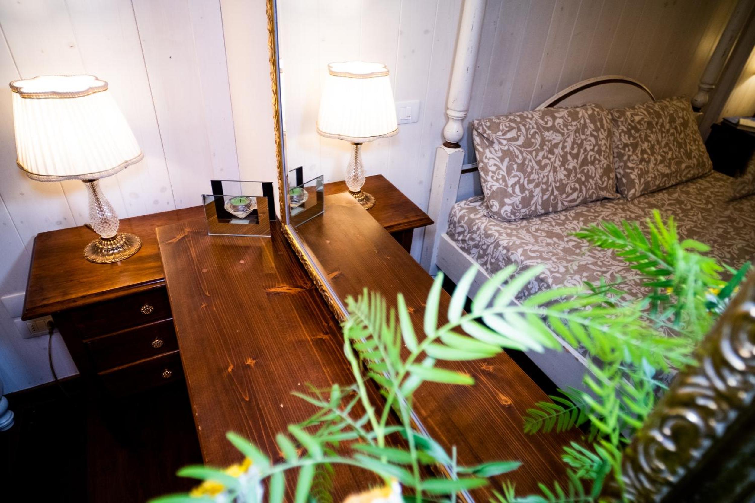 Double Room with Garden View - Photo 9