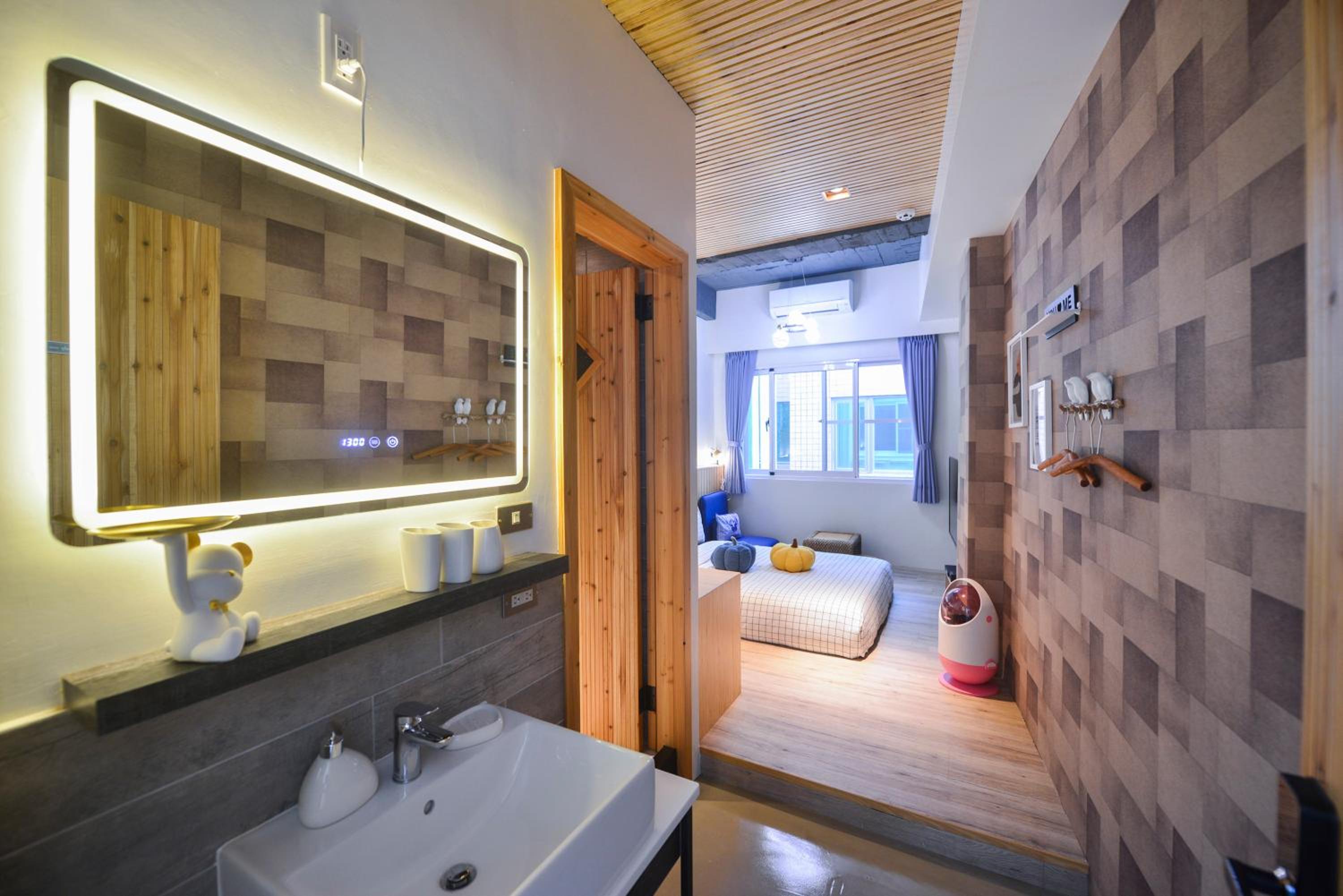 Standard Double Room - Photo 2