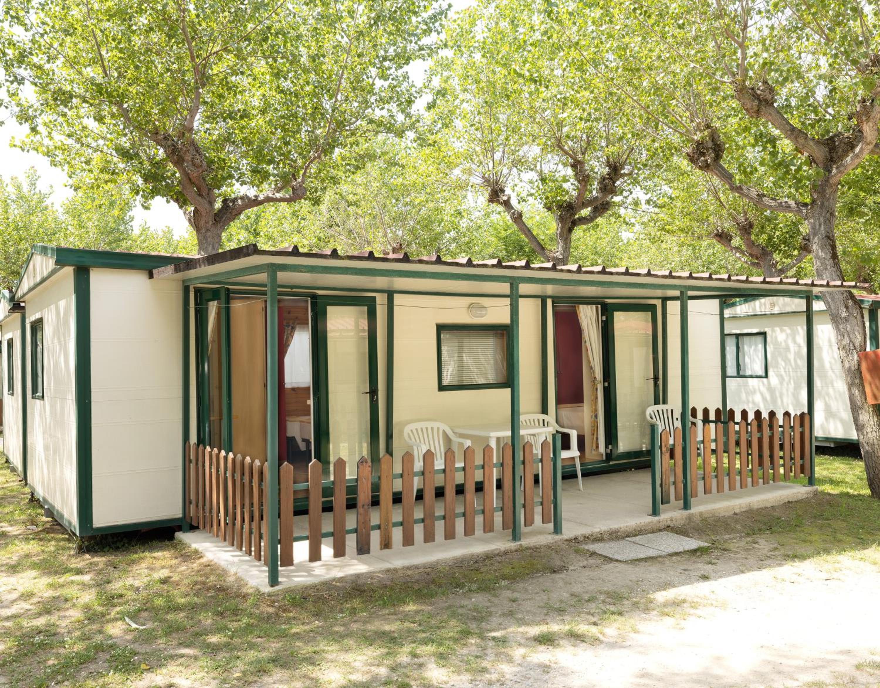 Mobile Home - A/C Extra Charge photo 2