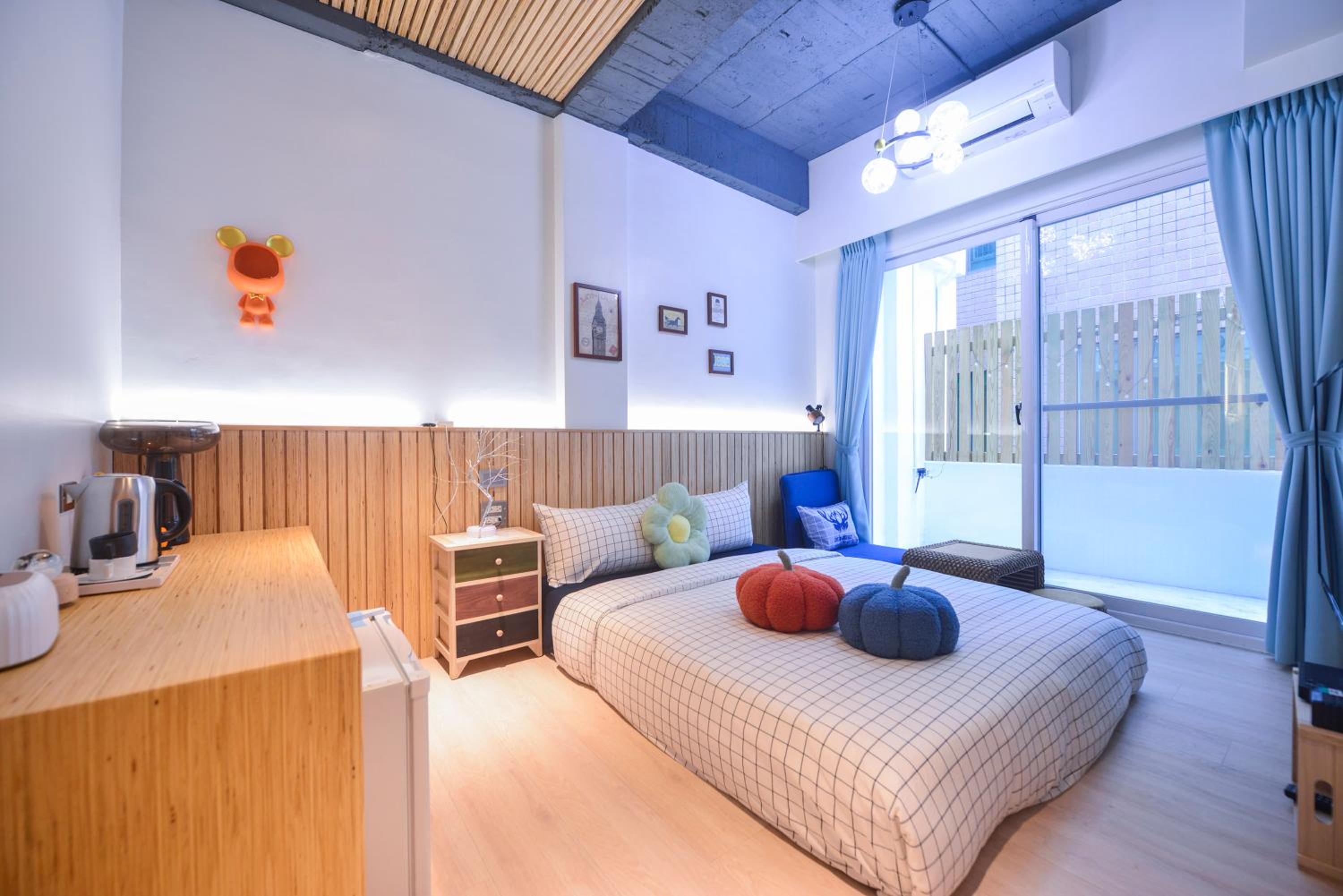 Deluxe Double Room with Balcony - Photo 1