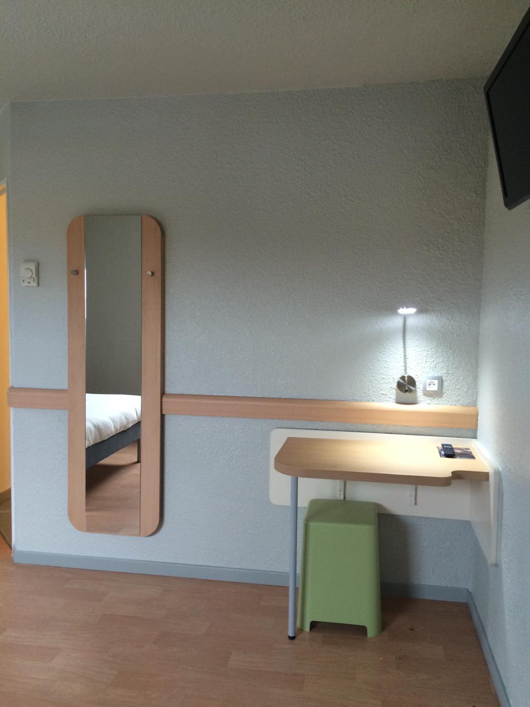 Double Room - Photo 8