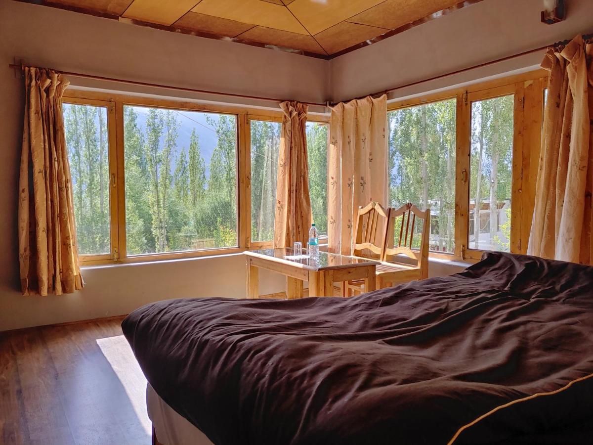 Deluxe Double or Twin Room with Mountain View - Photo 3