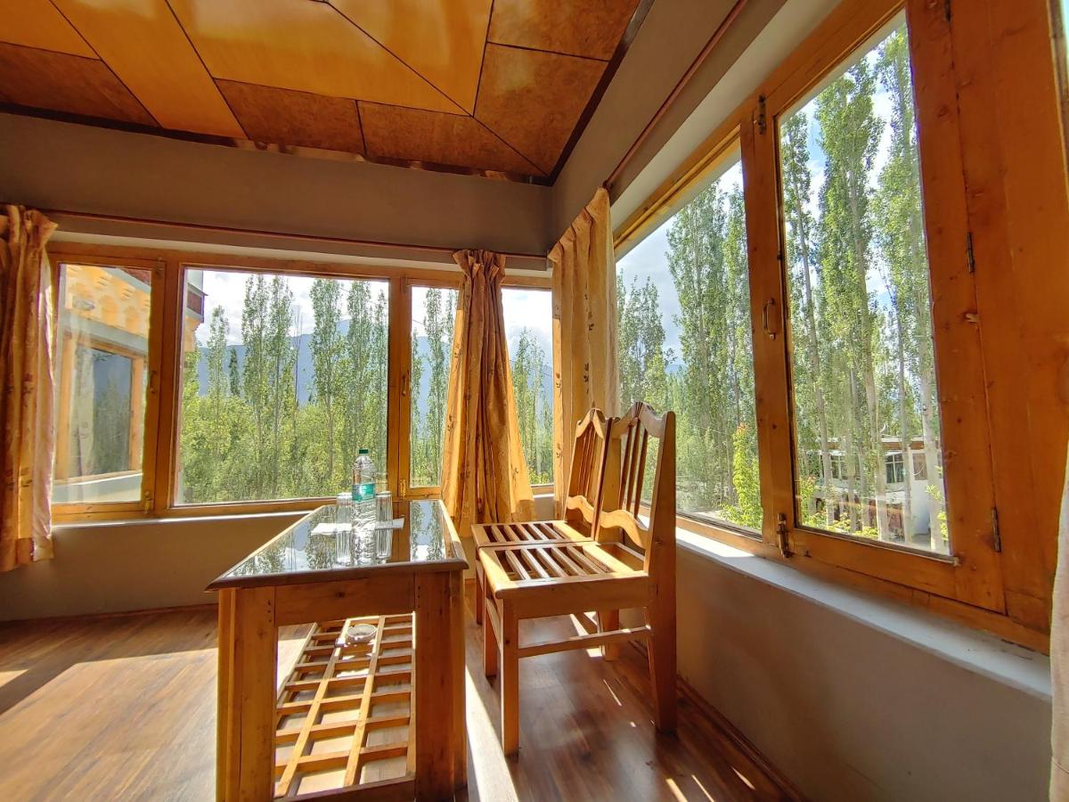 Deluxe Double or Twin Room with Mountain View - Photo 4