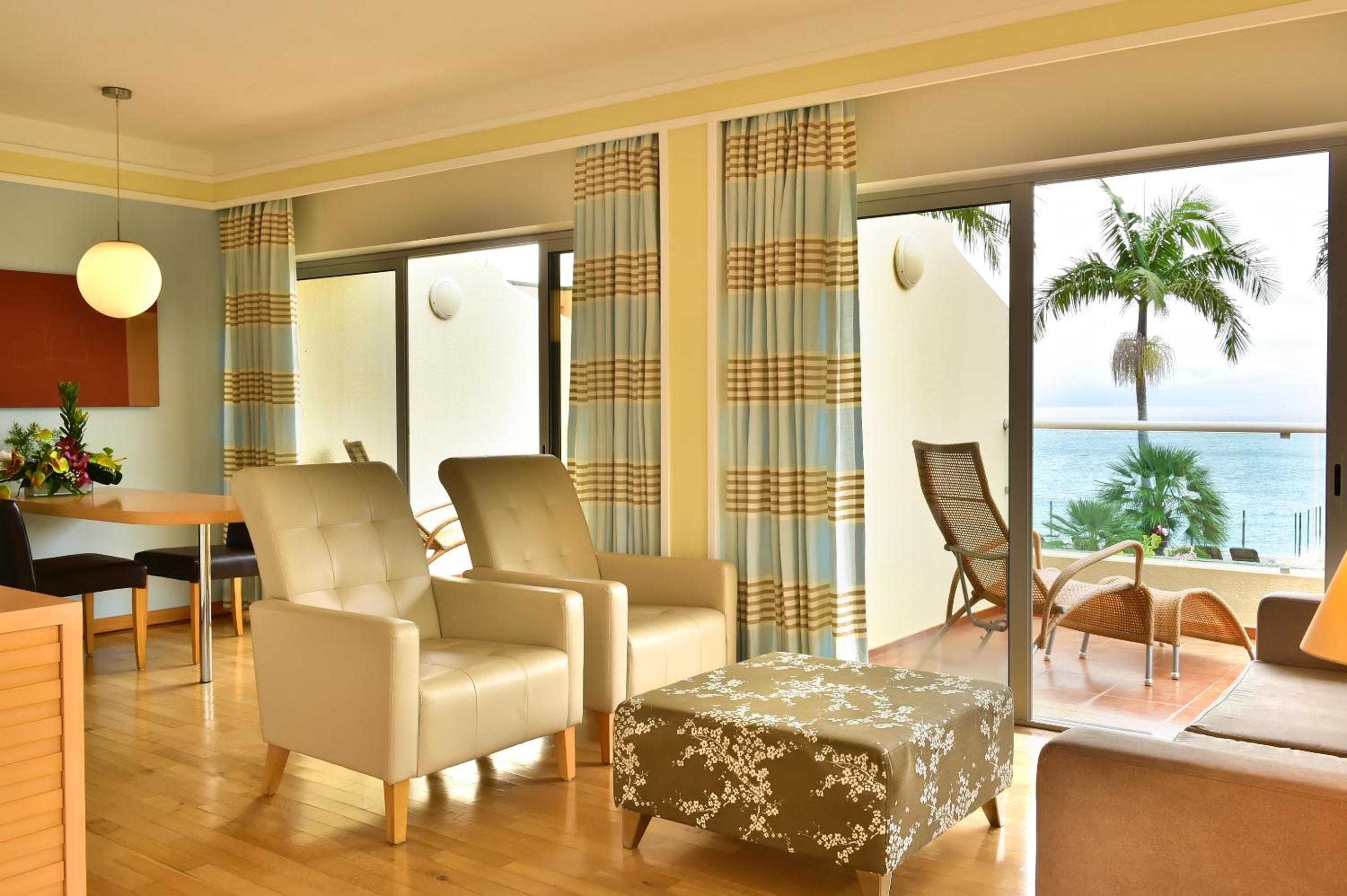 Junior Suite (2 Adults + 2 Children) photo 3