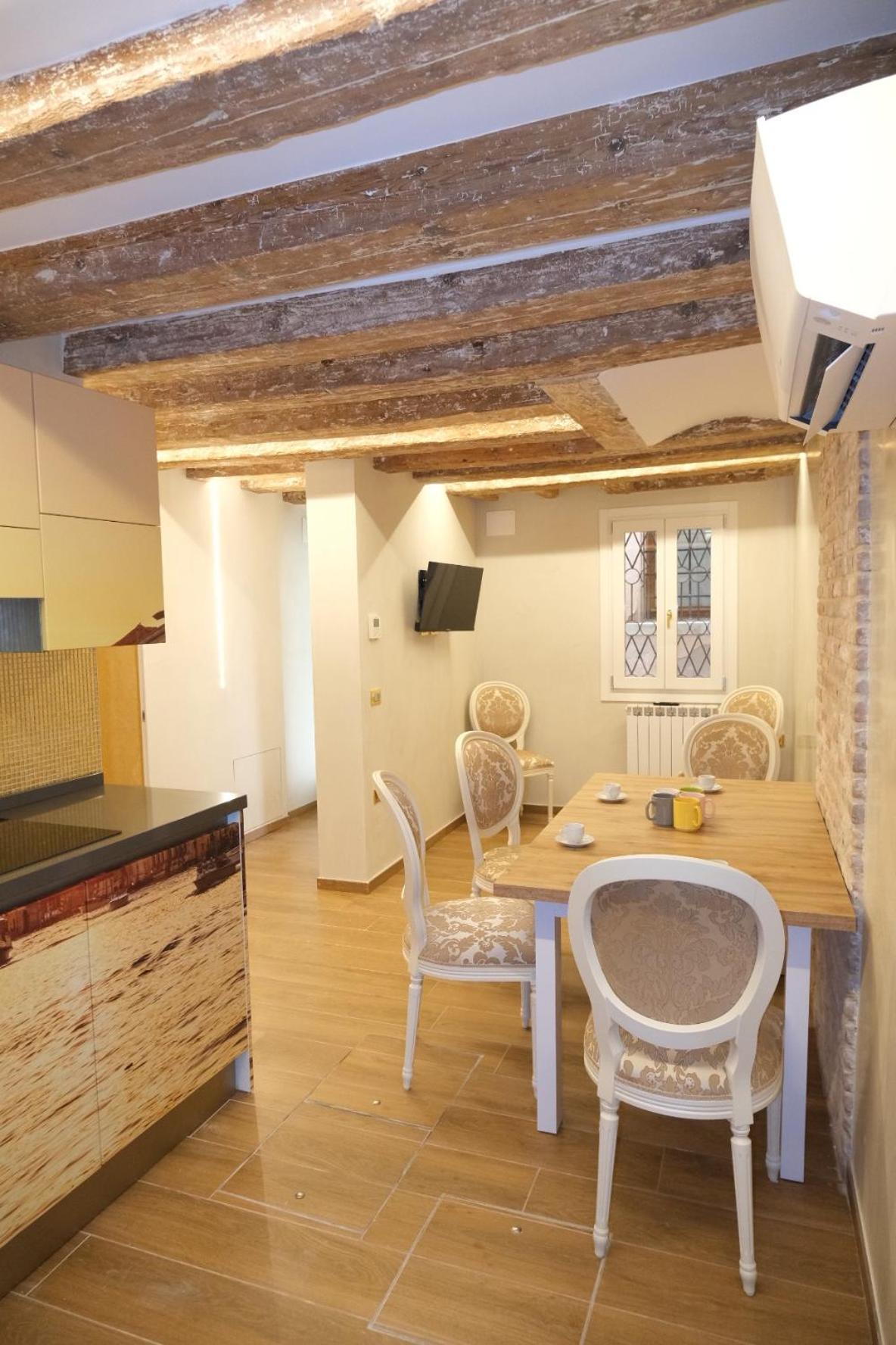 Apartment - Ground Floor photo 2
