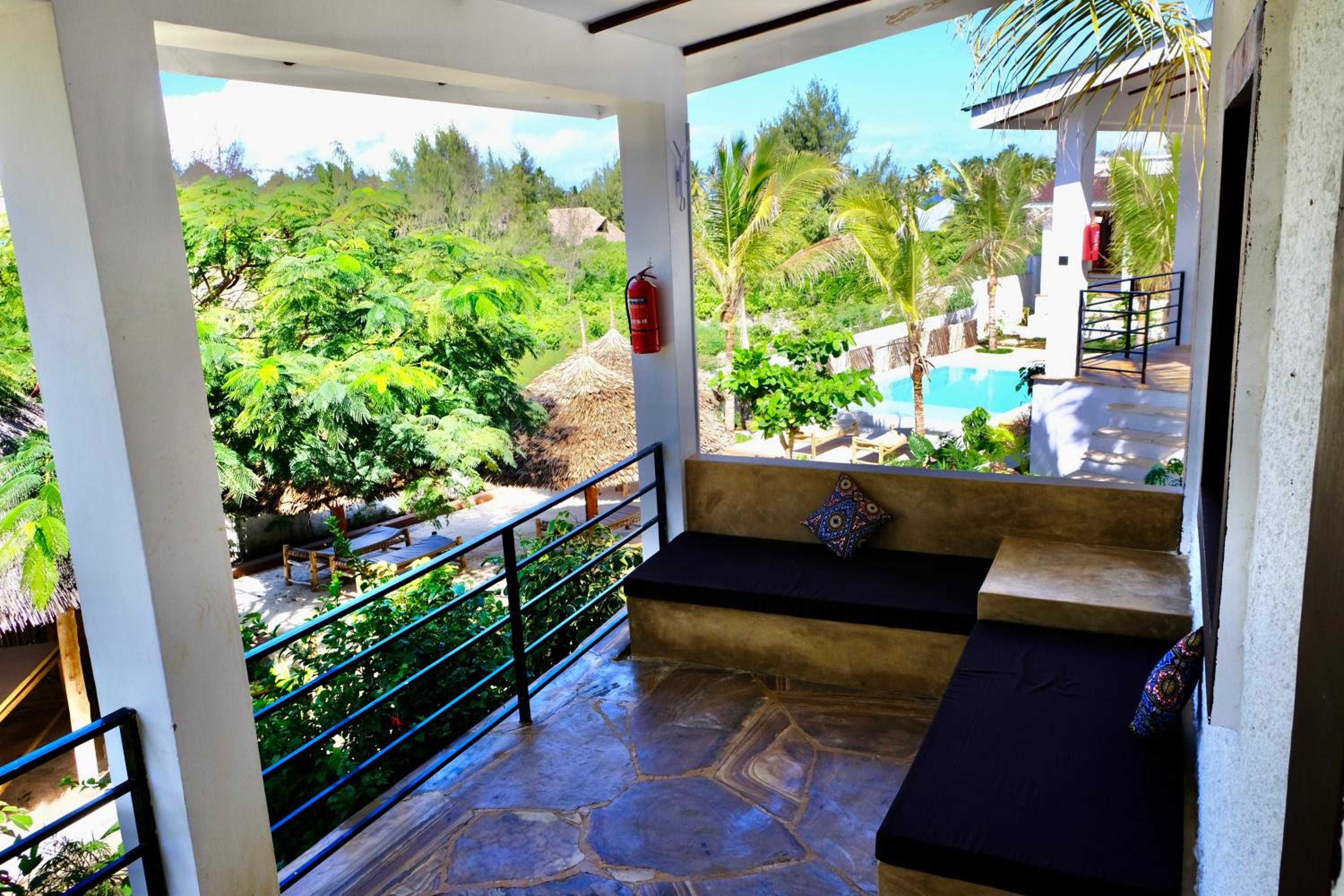 Two-Bedroom Villa - Photo 9