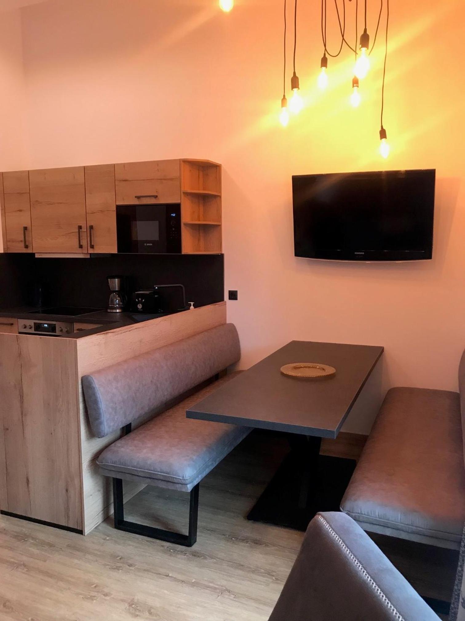 Apartment photo 2