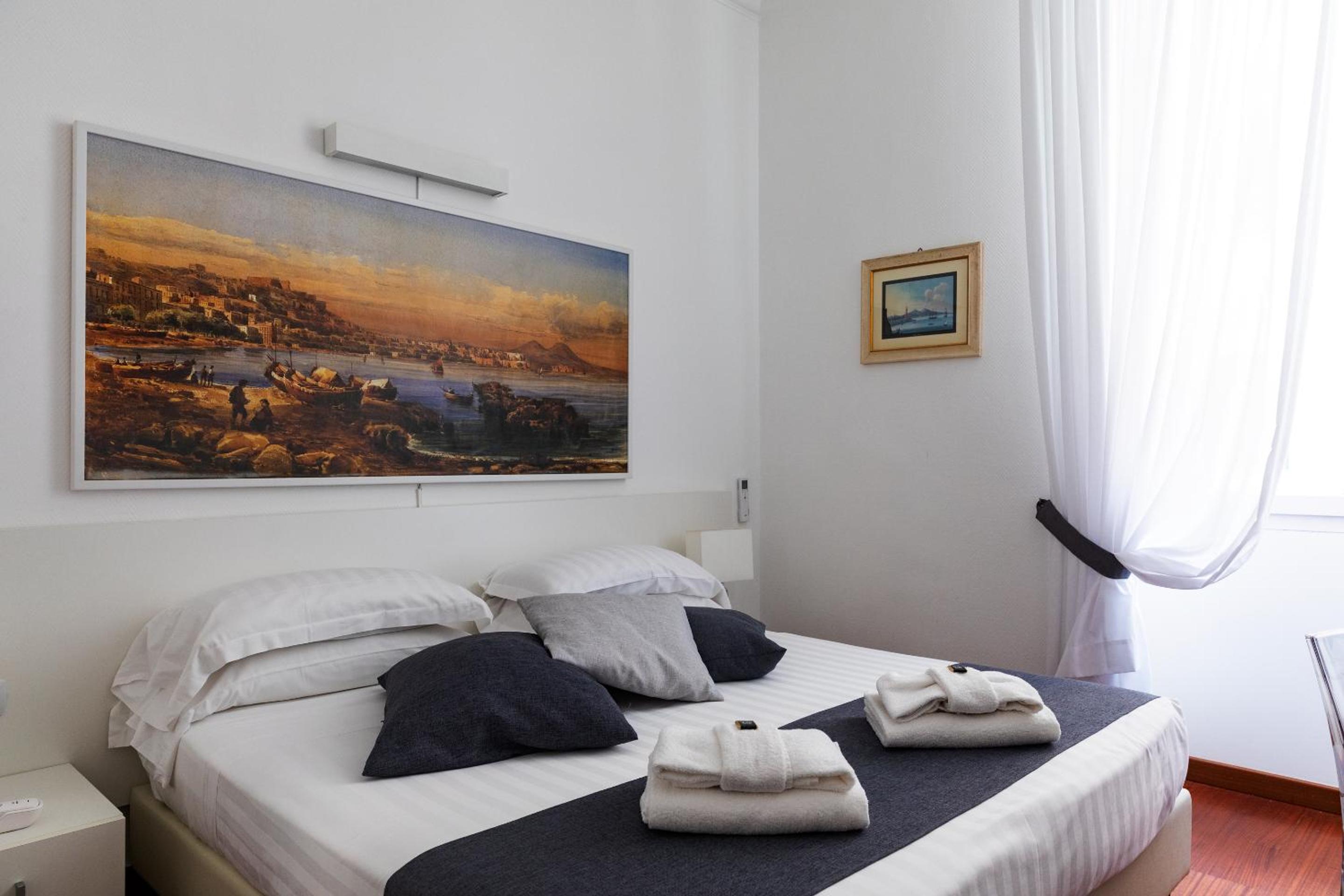 Double Room - Photo 8