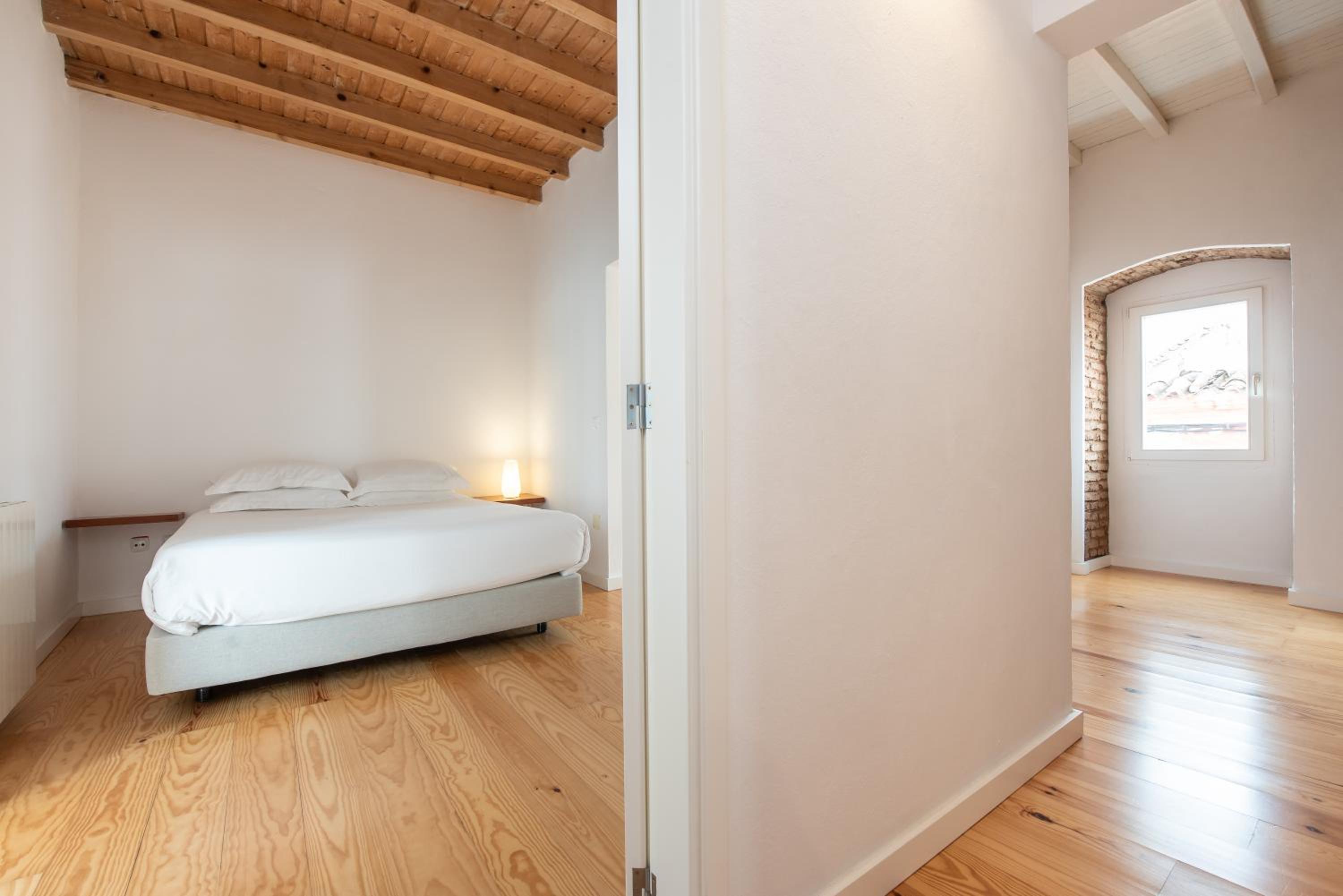 Four-Bedroom House - Photo 10