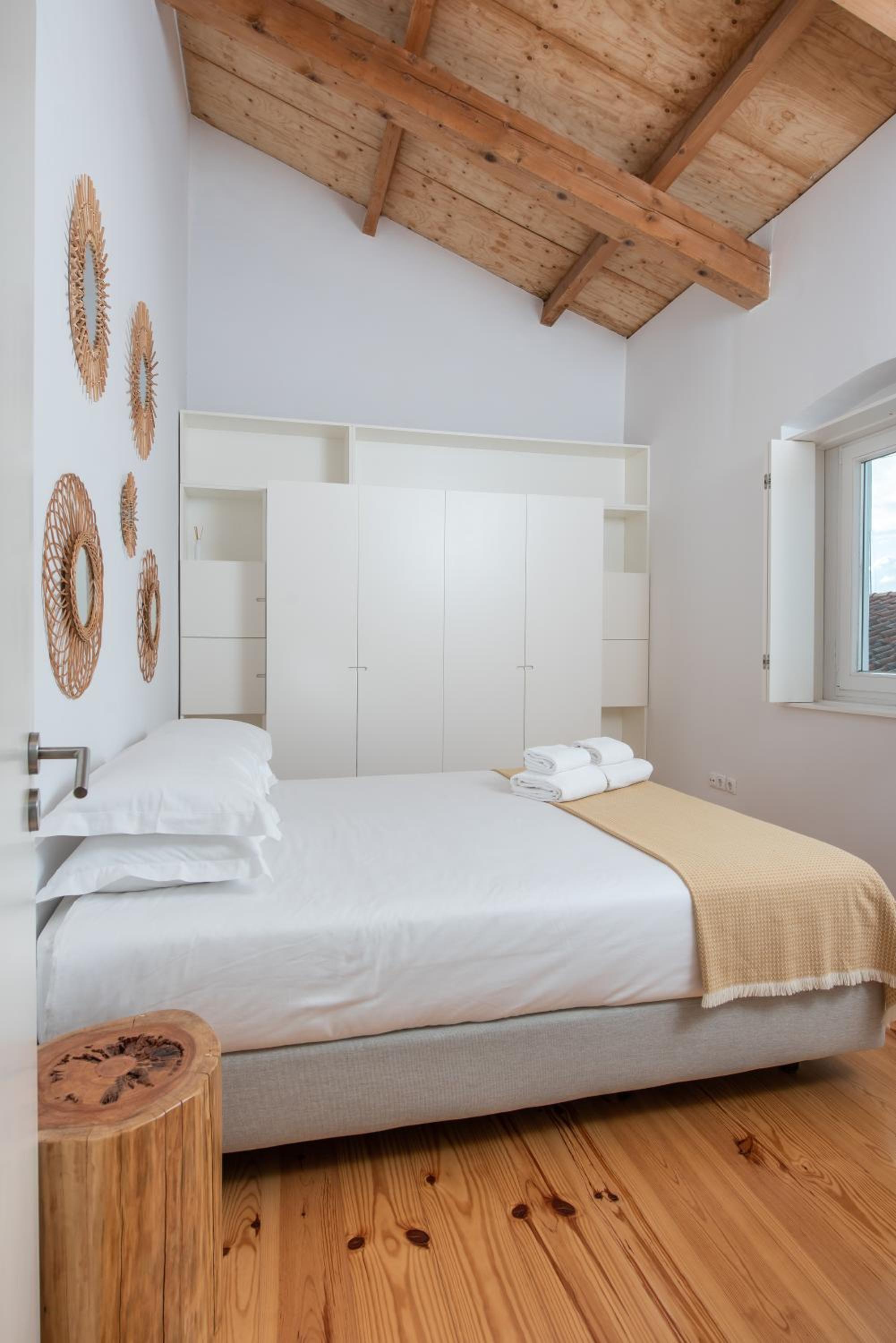 Four-Bedroom House - Photo 9